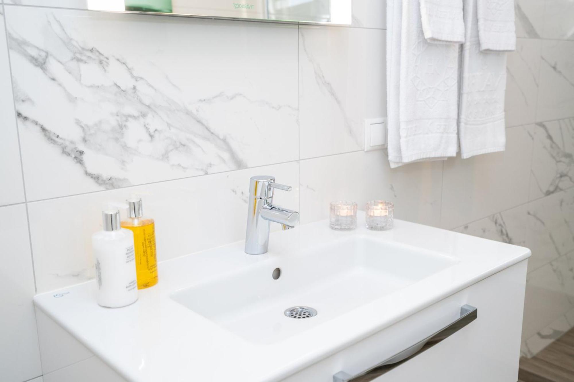 Economy Quadruple Room with Shared Bathroom