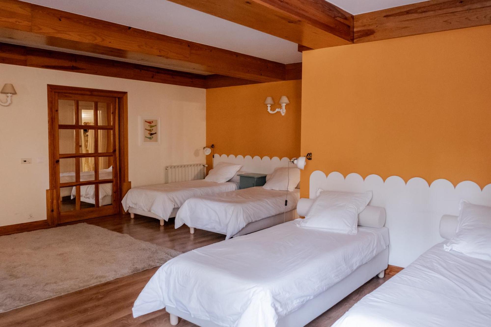 Vierpersoonskamer met Badkamer