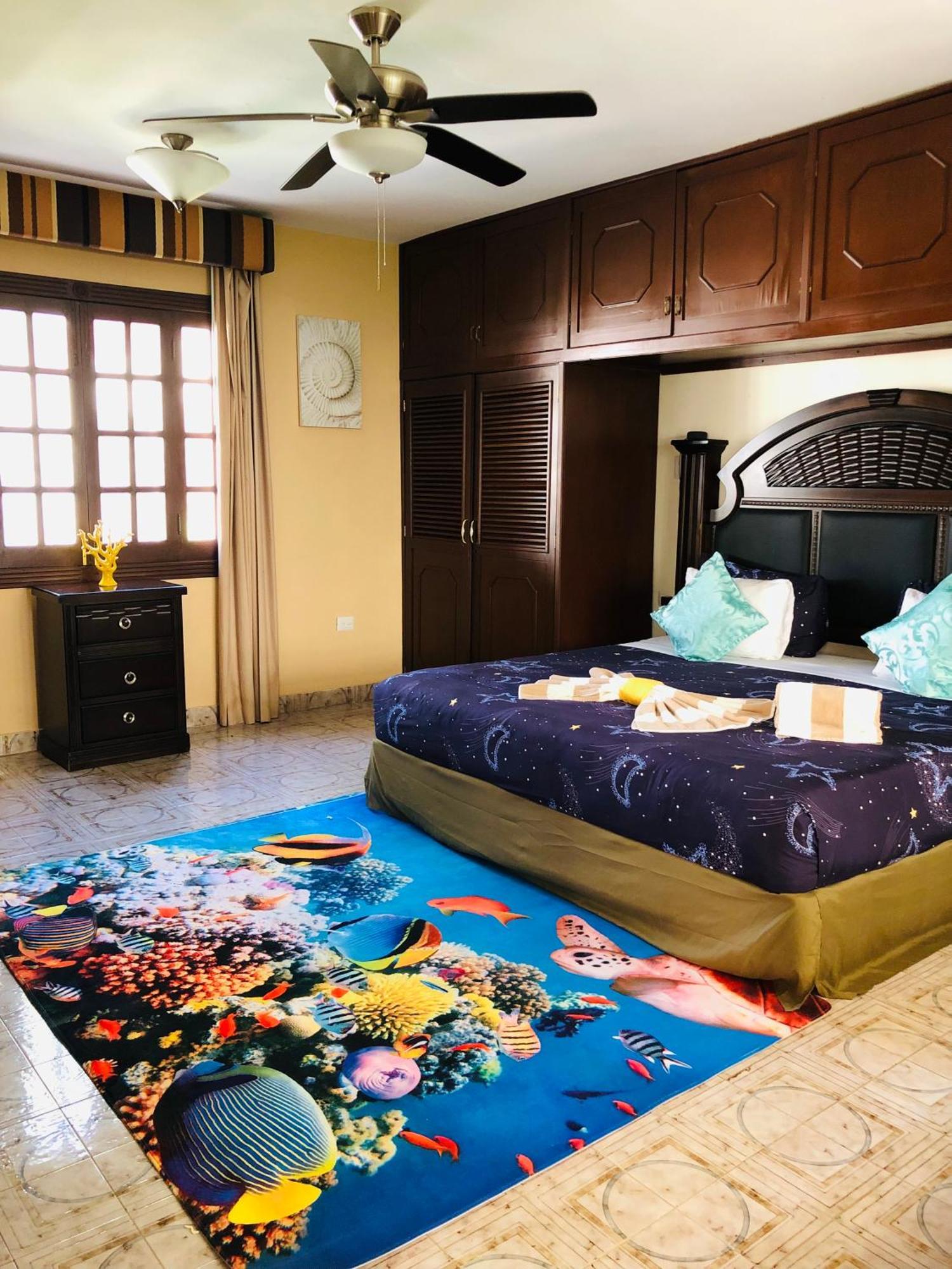 Deluxe King Room,1549469104:JPEG
