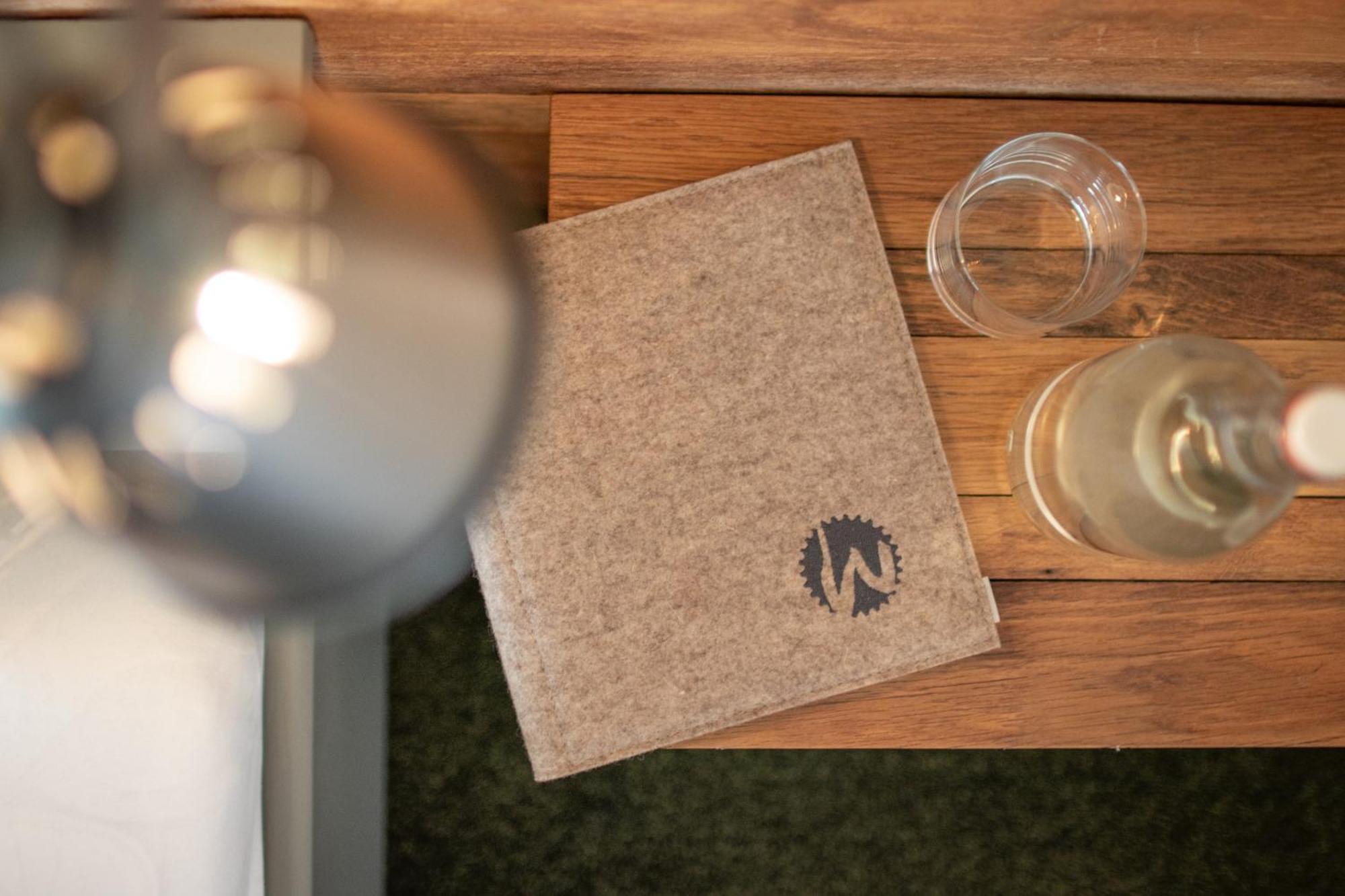 Dreibettzimmer mit Bergblick