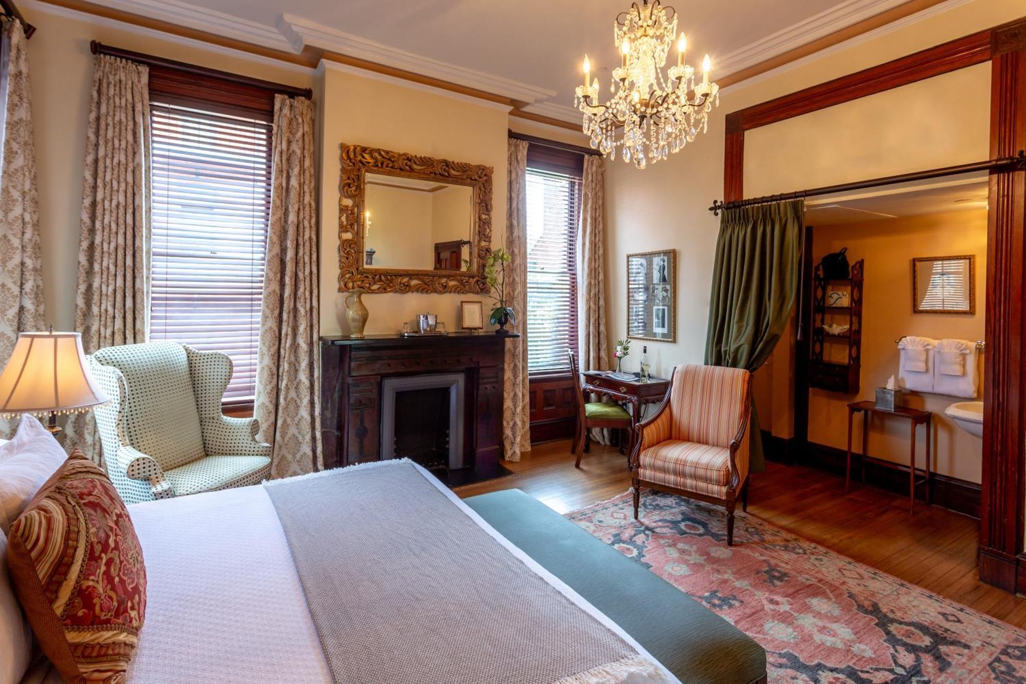 Juliette Gordon Low - Superior King Room,1551423220:JPEG