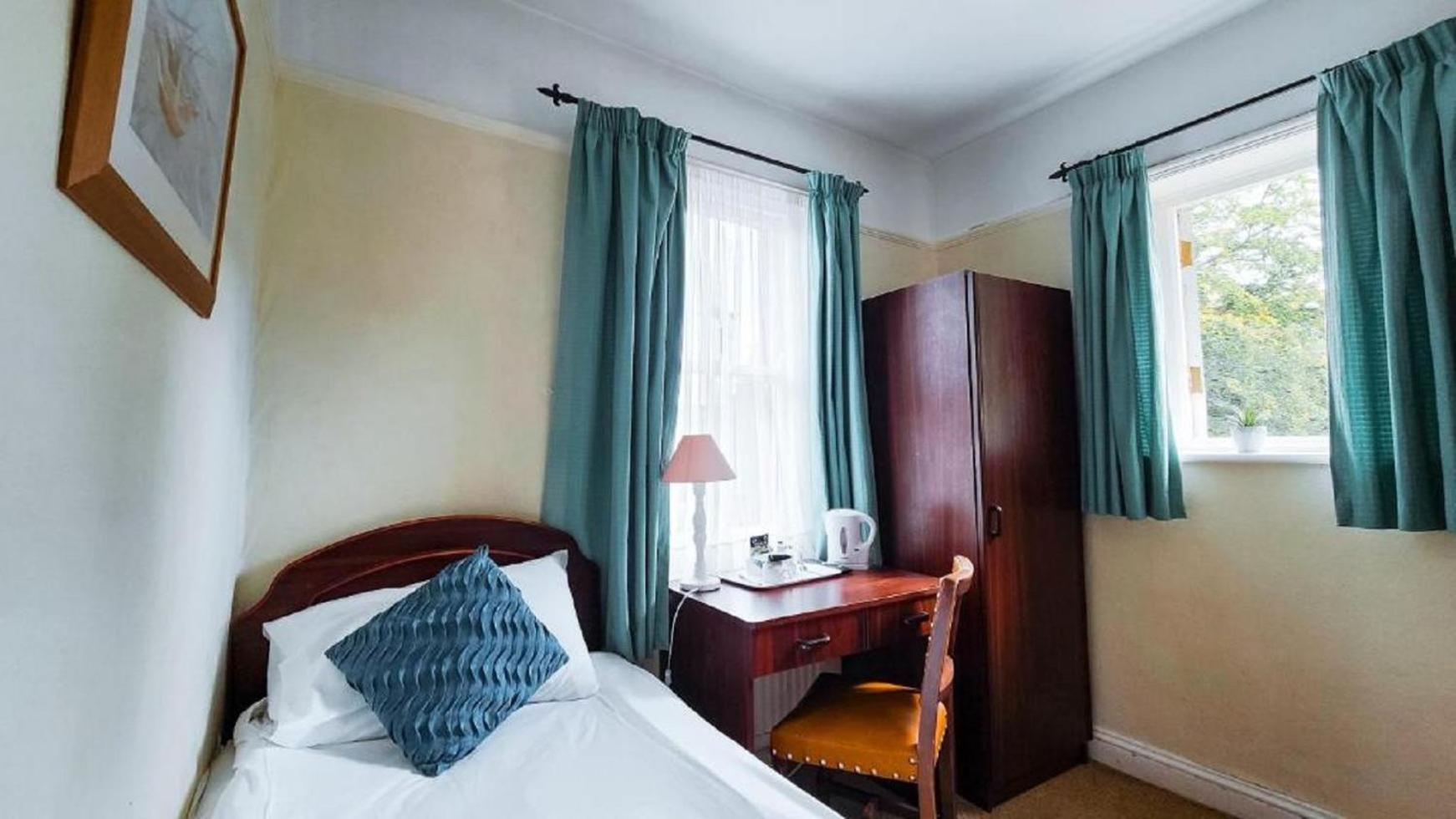 Budget Single Room,1169769946:JPEG