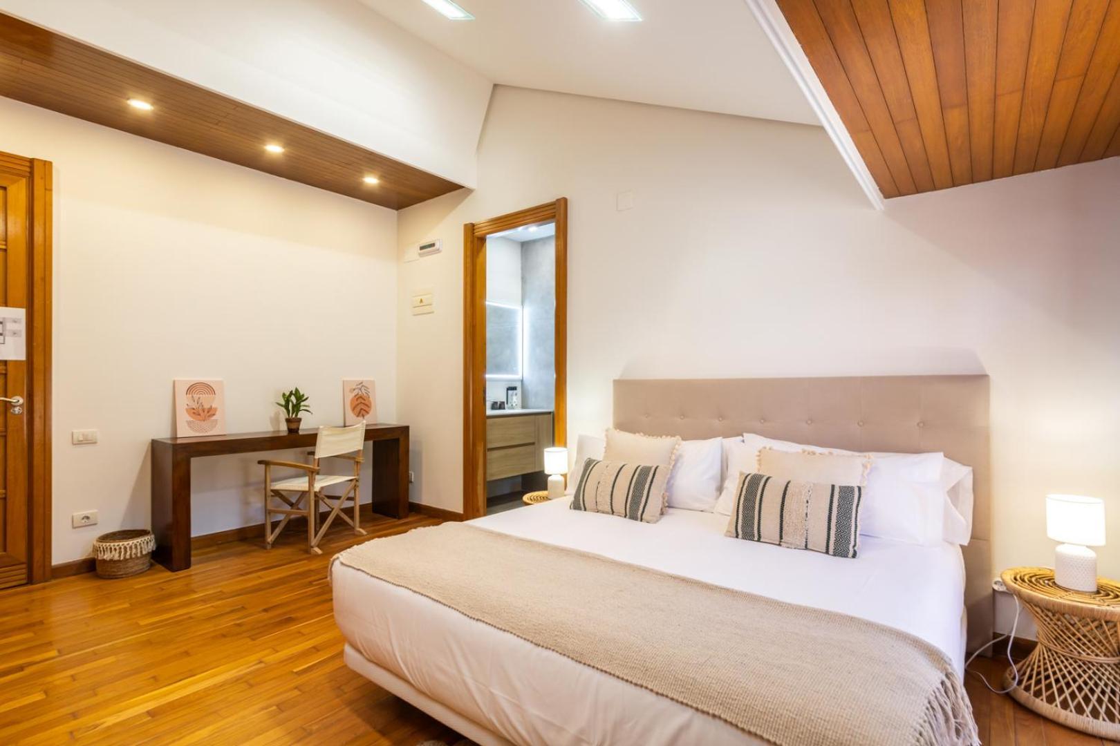 Standard Double Room,1583339582:JPEG