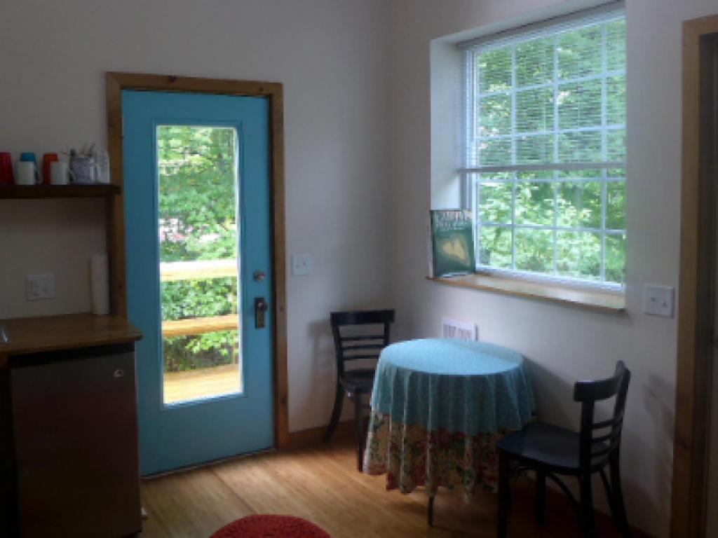 Studio Garden View,1589388688:JPEG