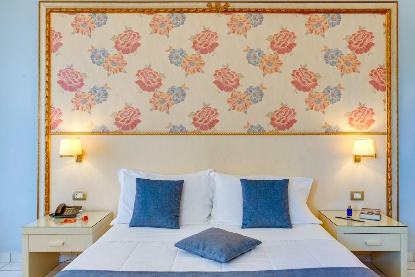 Double Room,1595407579:JPEG