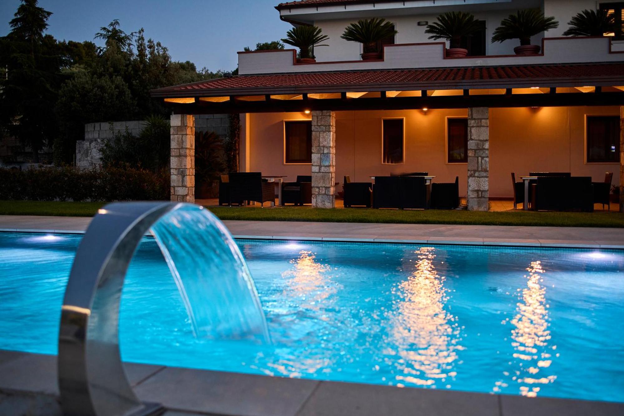 Triple Room Pool View,1598907019:JPEG