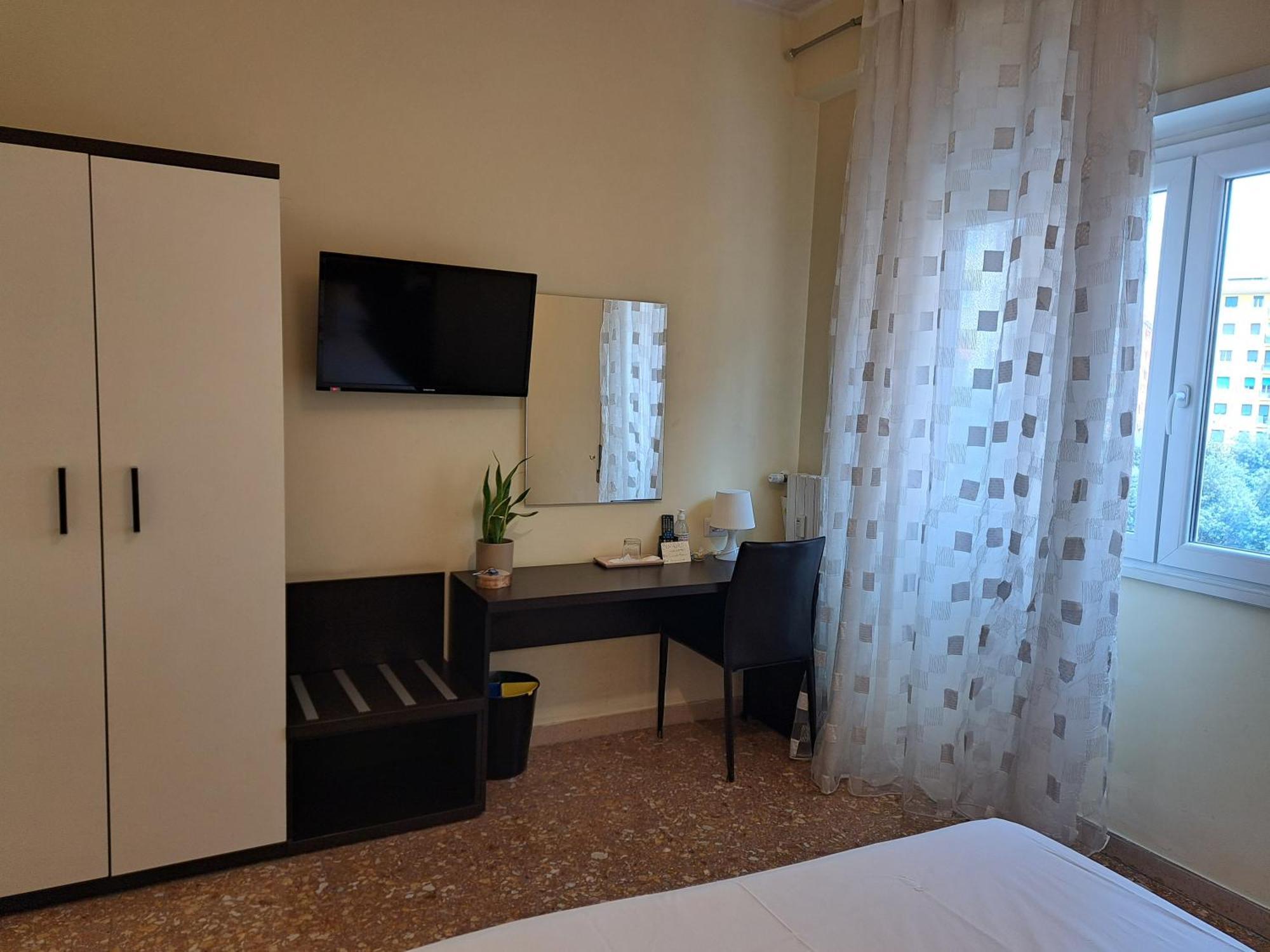 Double Room Private External Bathroom
