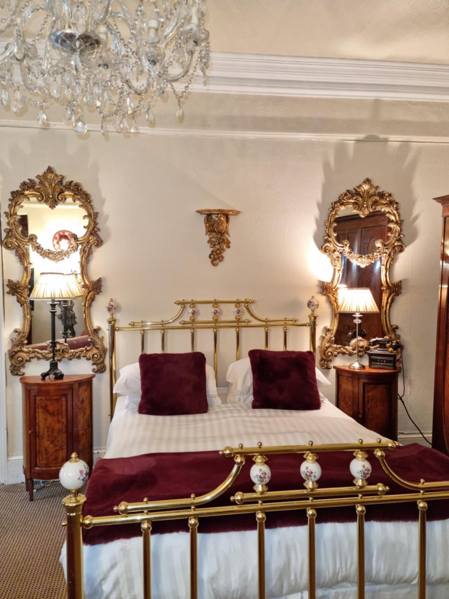 Superior Suite with En Suite