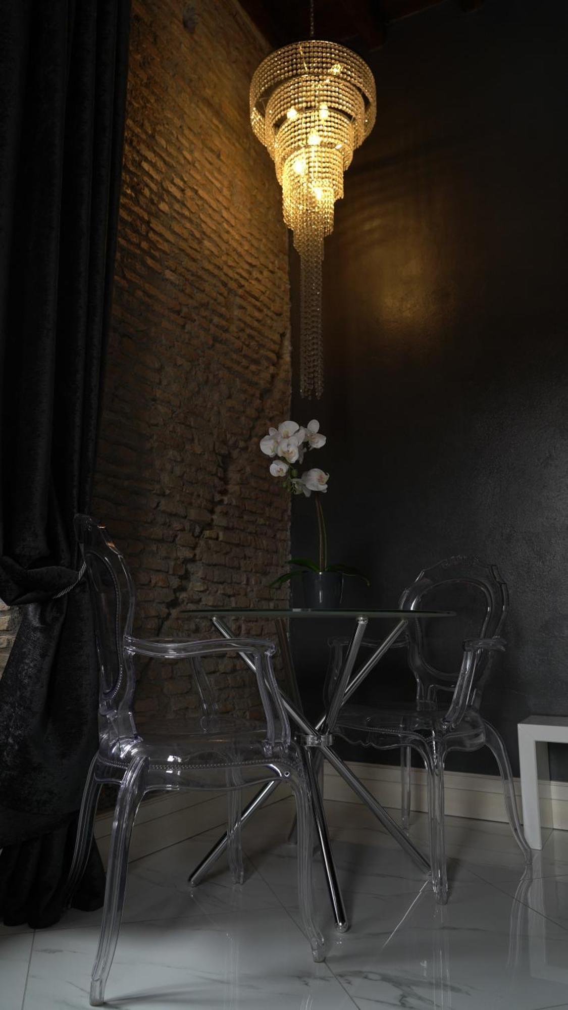 King Suite Spa Bath