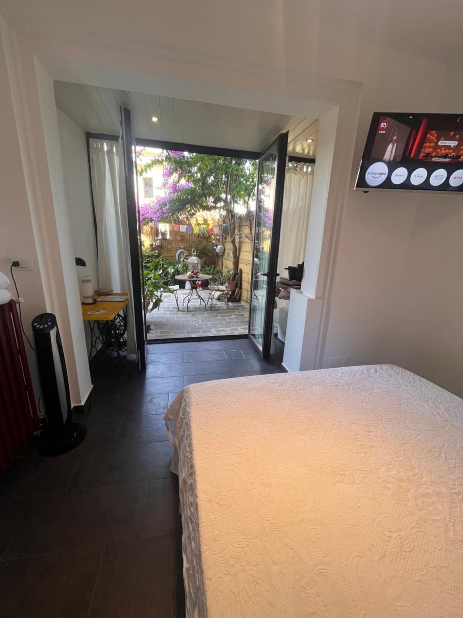 Doppelzimmer mit Patio