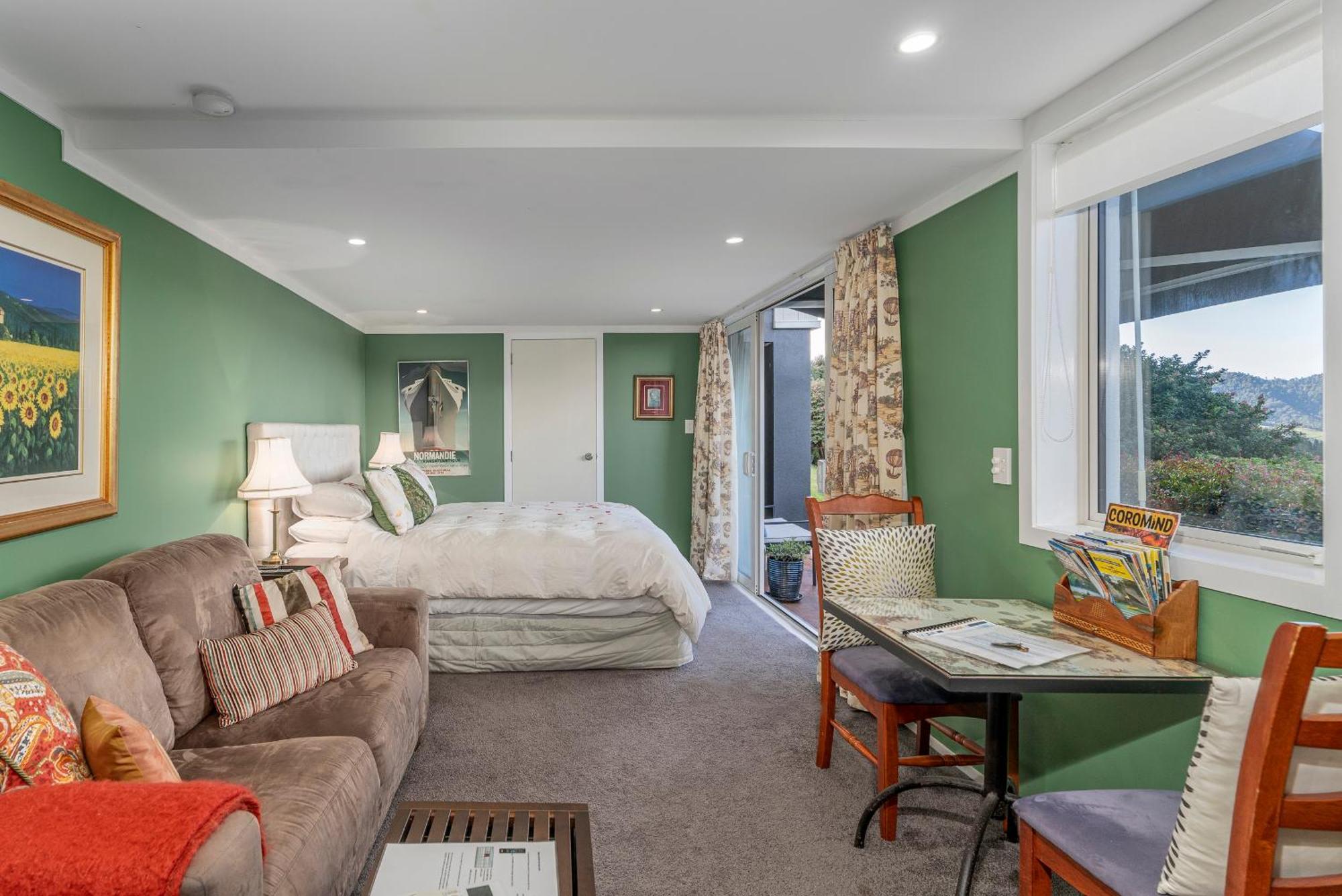 King Suite Ocean View