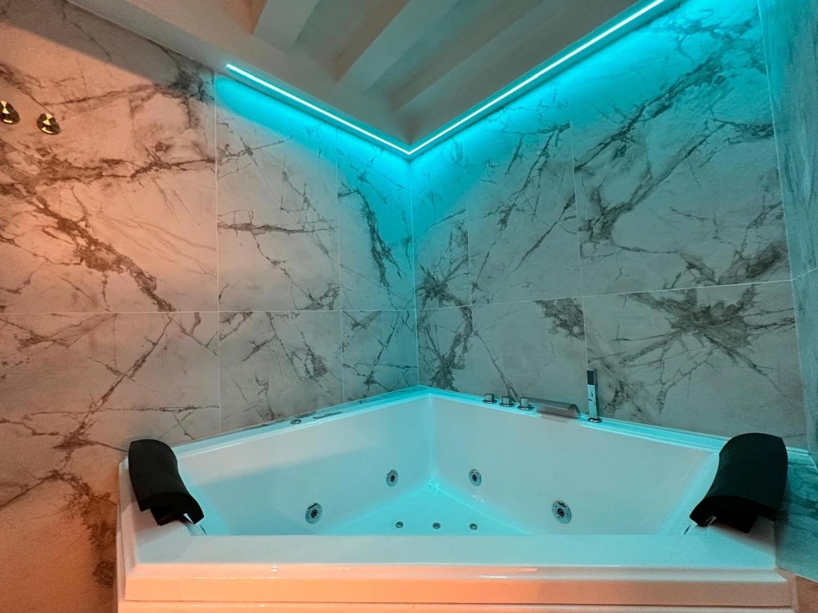 Studio Spa Bath,1606083083:JPEG