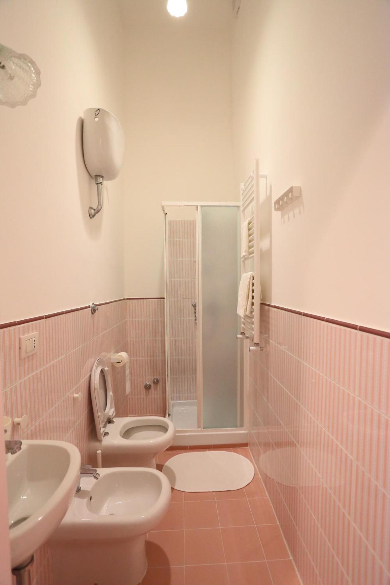 Camera Matrimoniale con Bagno Privato