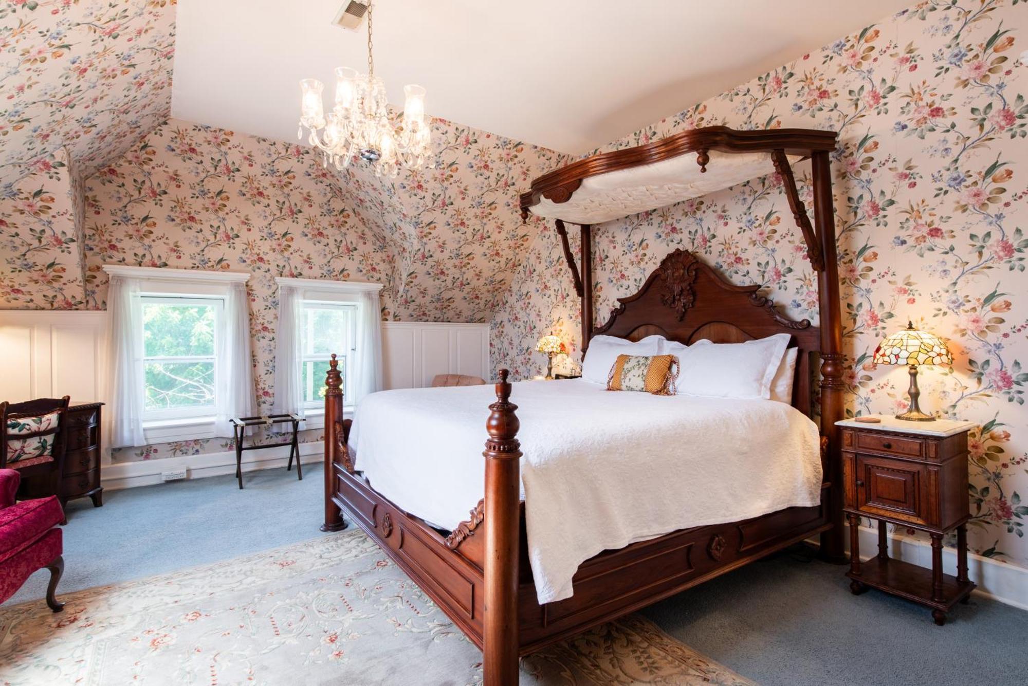 Deluxe Queen Suite,1607355267:JPEG