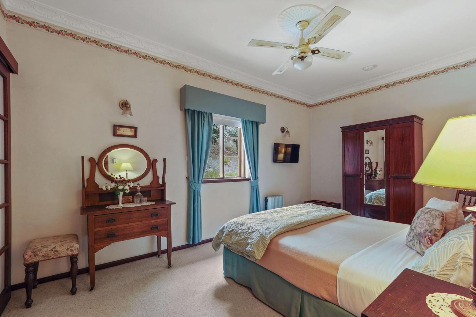 Queen Room,1607681337:JPEG