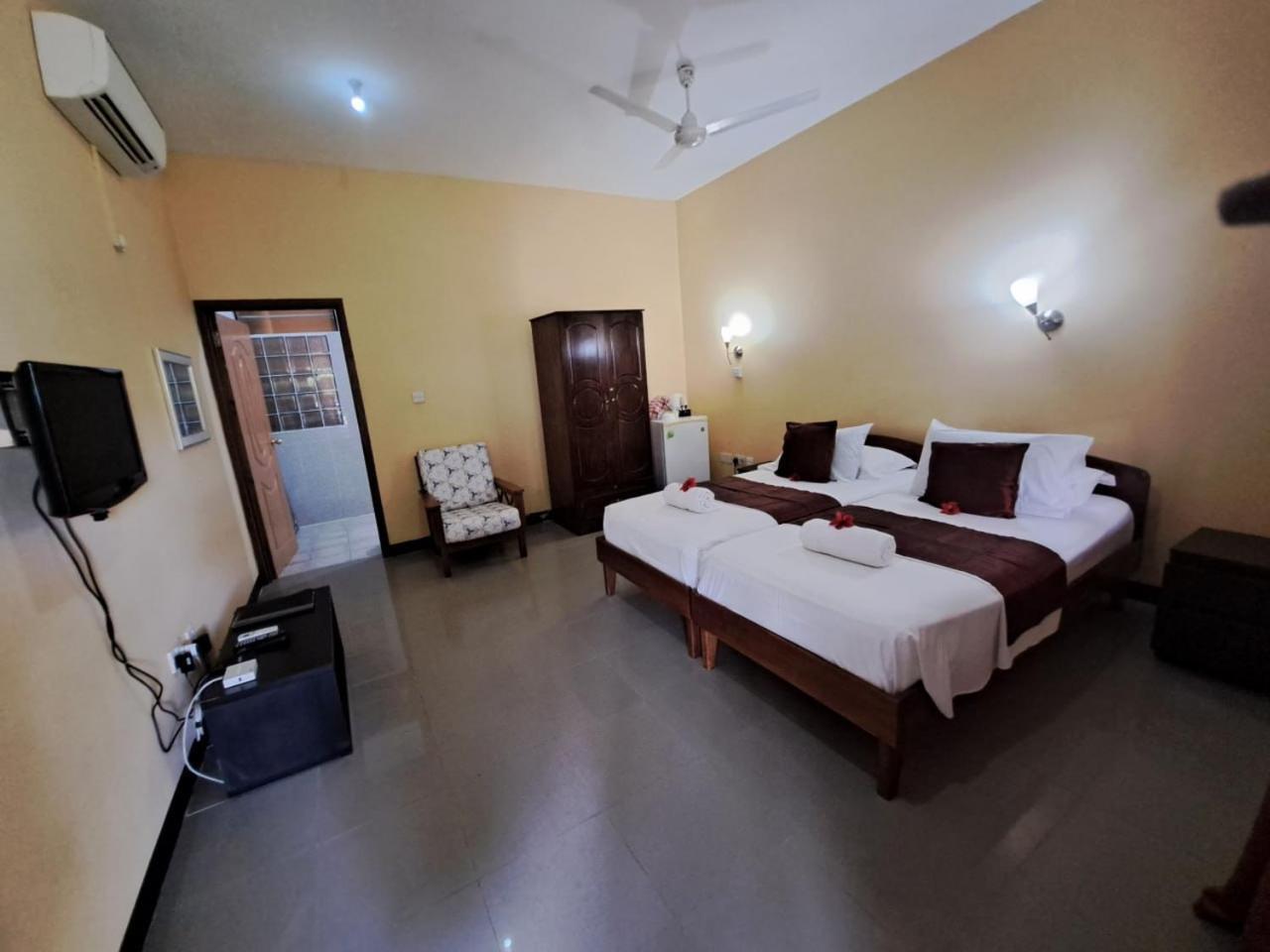 Double Room,1607681587:JPEG