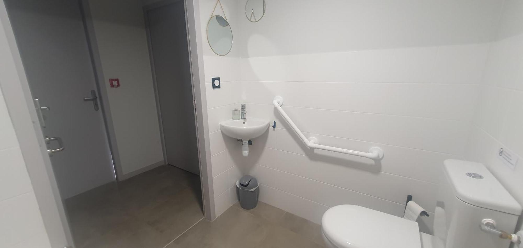 Studio - Accessible aux Personnes à Mobilité Réduite