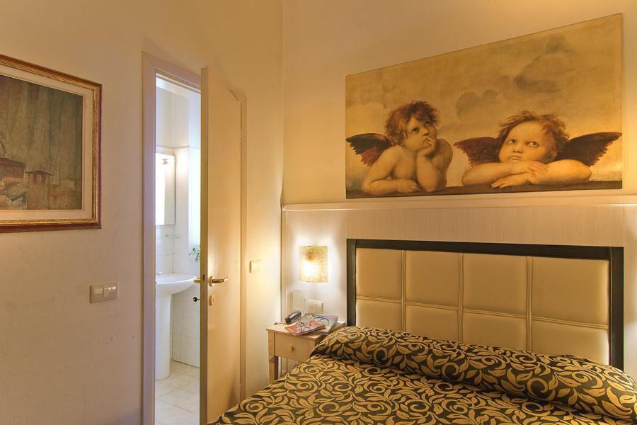 Double or Twin Room,749521925:JPEG
