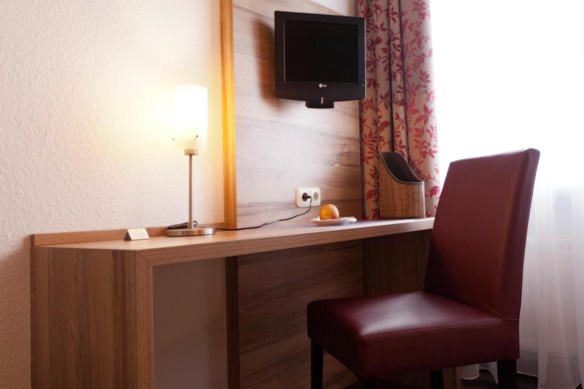 Large Single Room