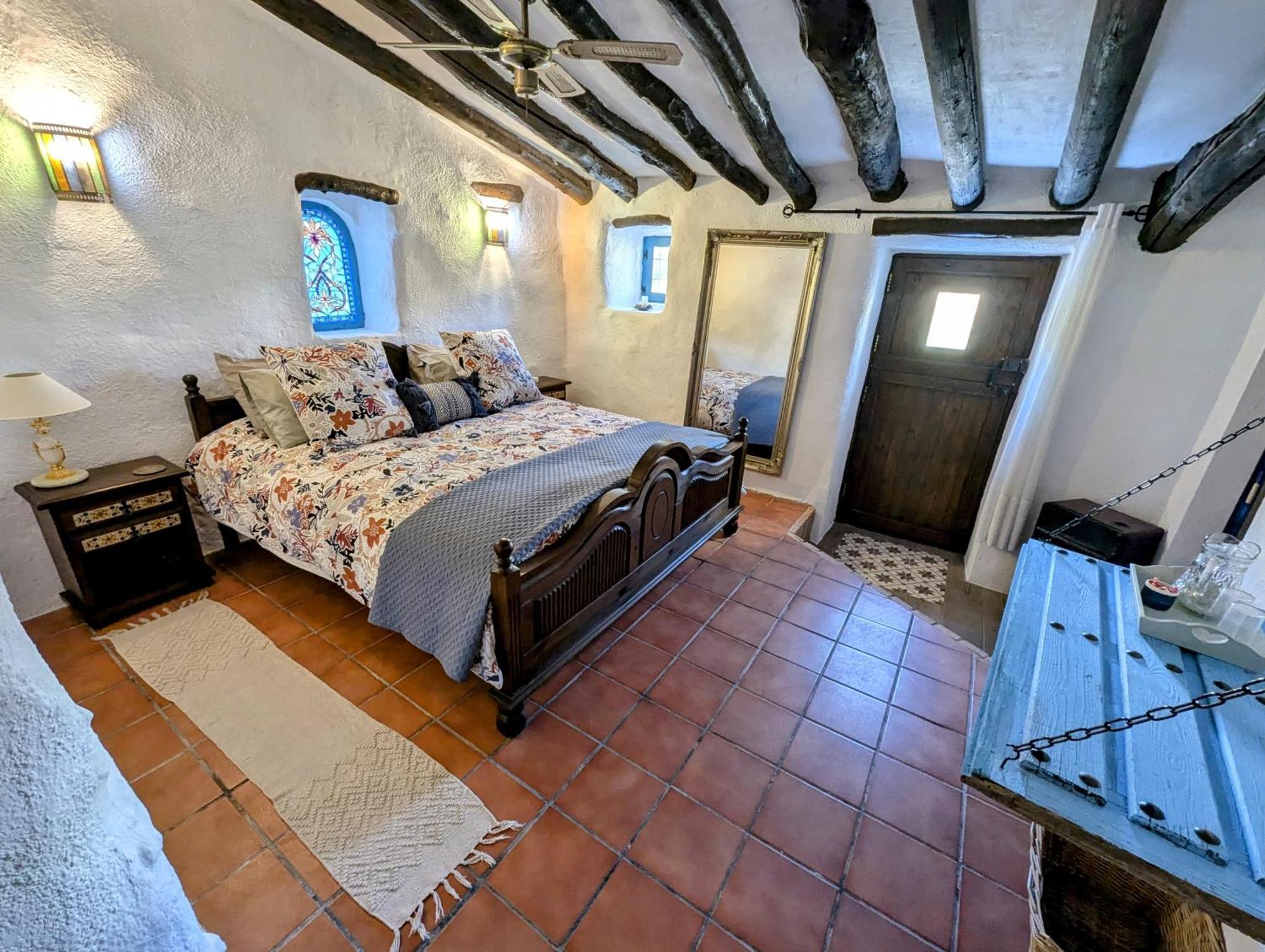 King Room with Mountain View