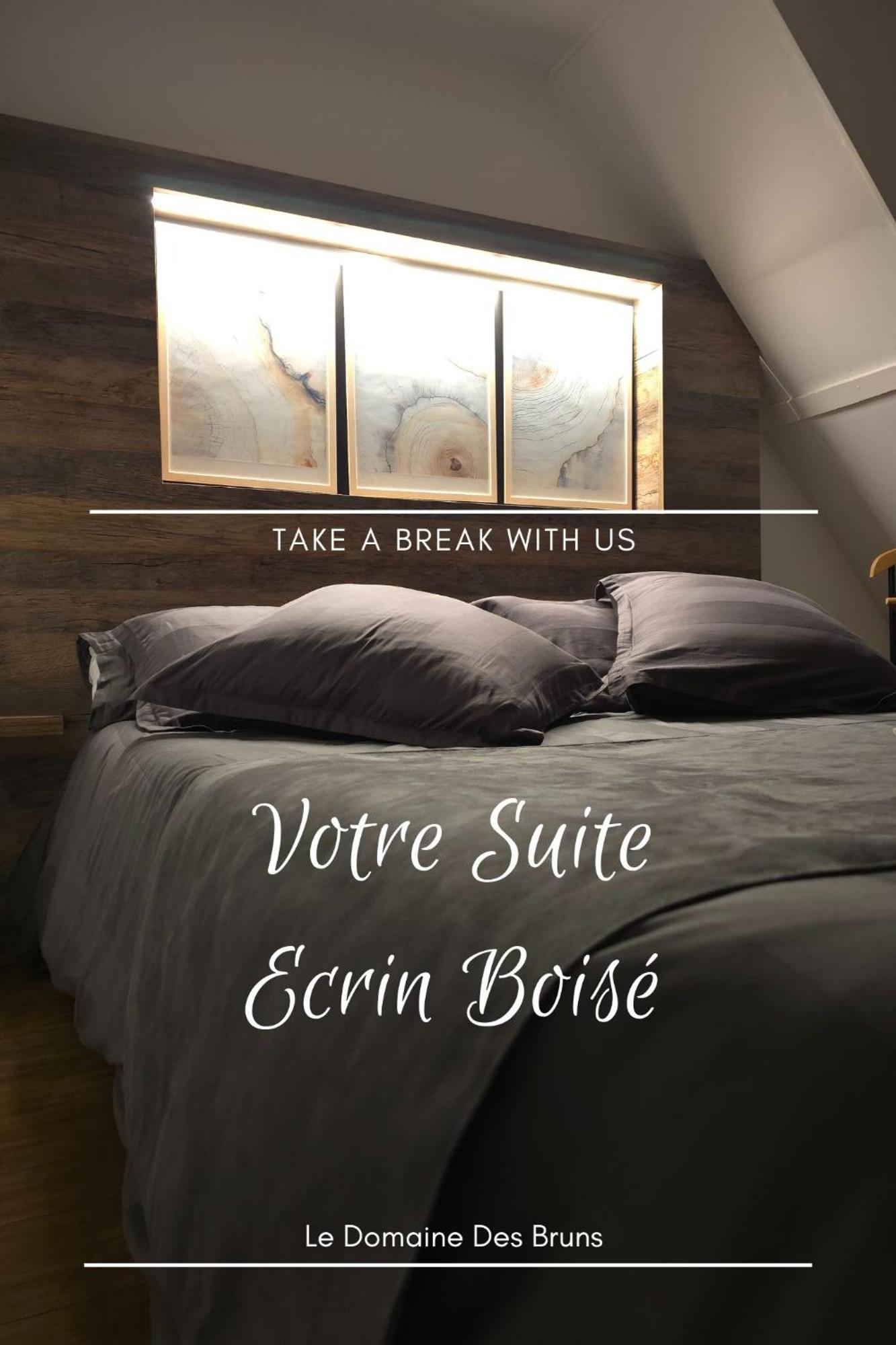 Chambre Lit Queen-Size - Vue sur Piscine