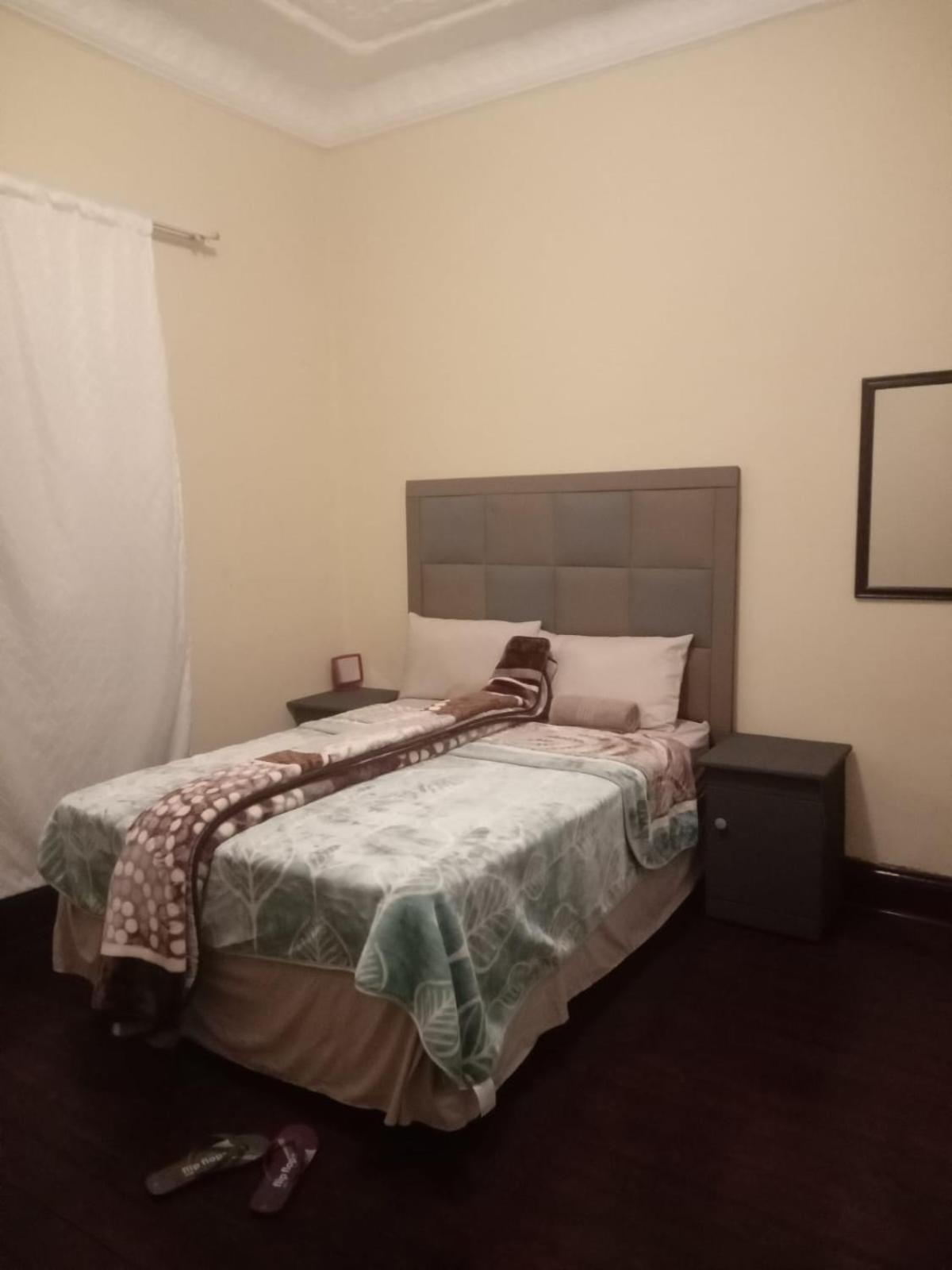 Deluxe Studio