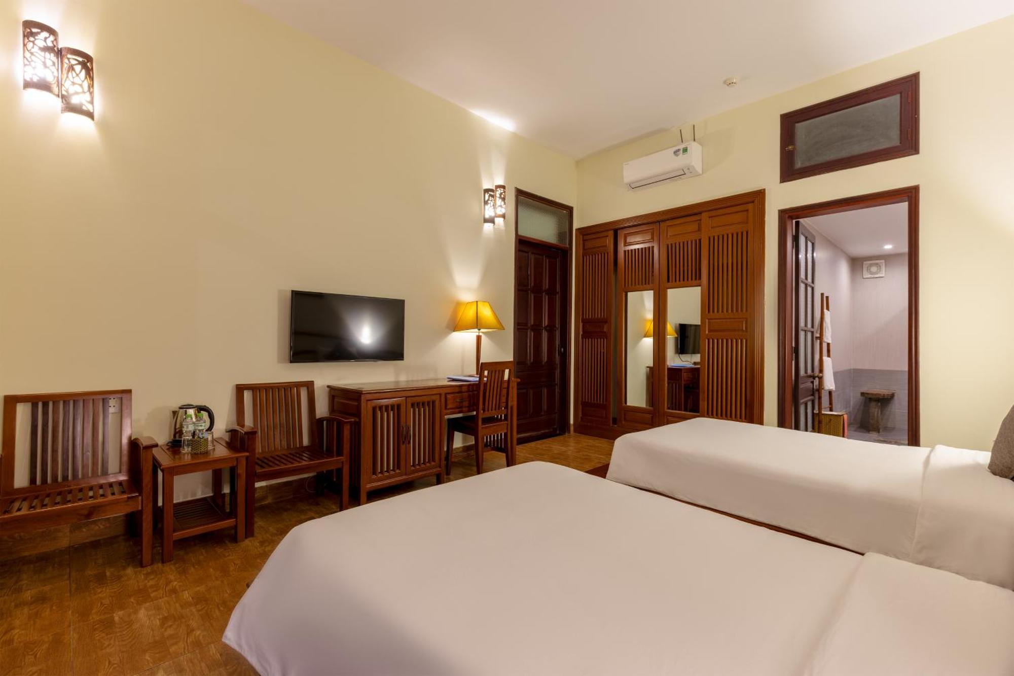 Superior Twin Room with Garden View