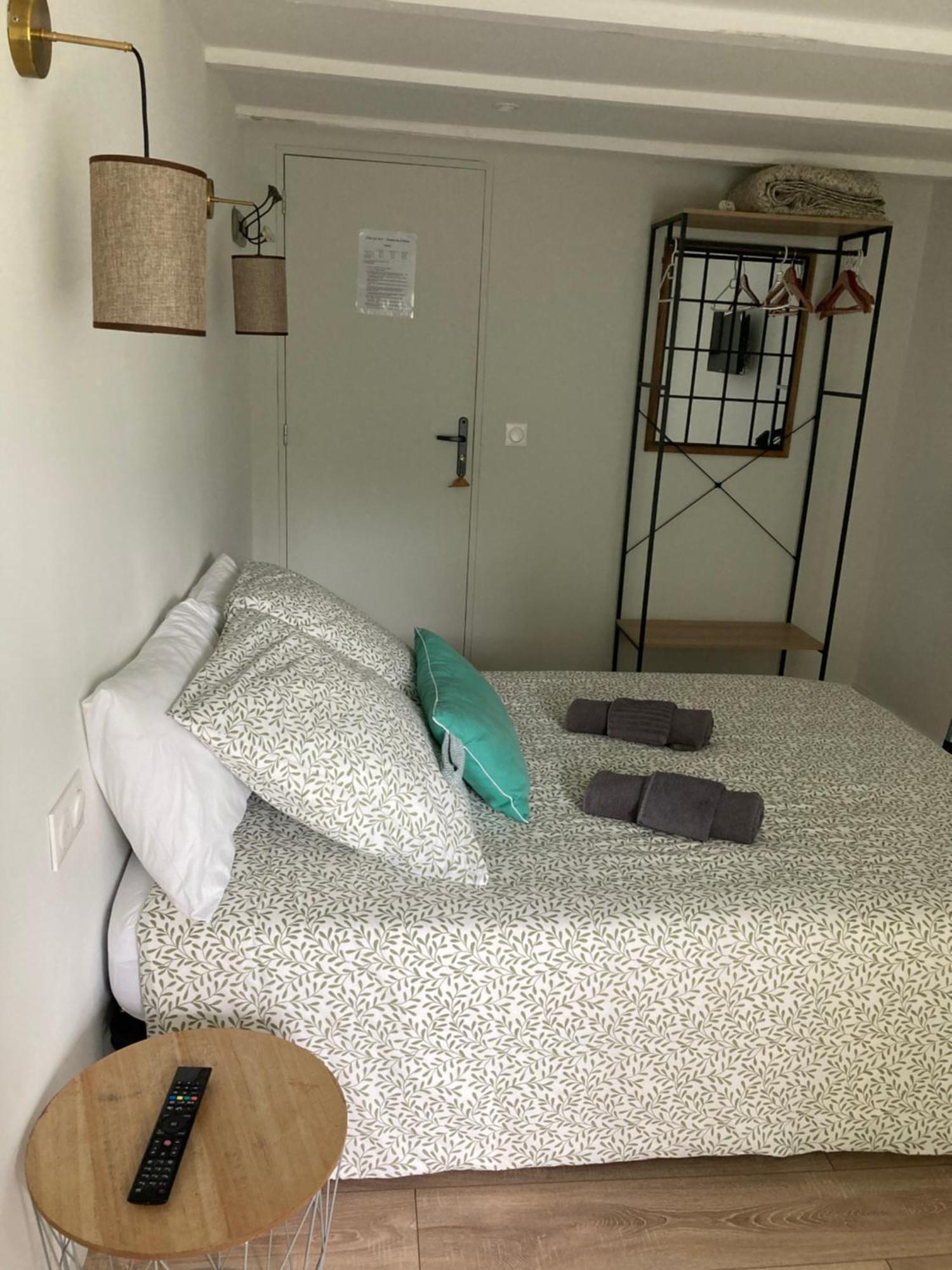 Double Room Private Bathroom
