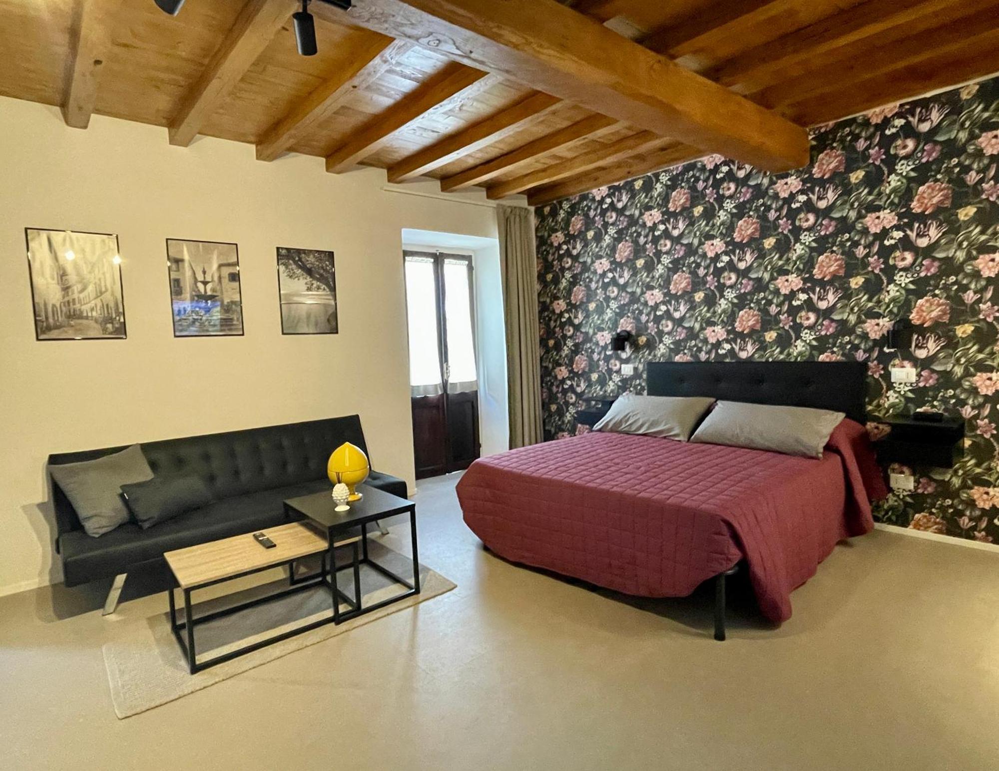 Studio Apartment Balcony
