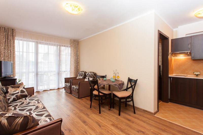 Apartment,998647224:JPEG
