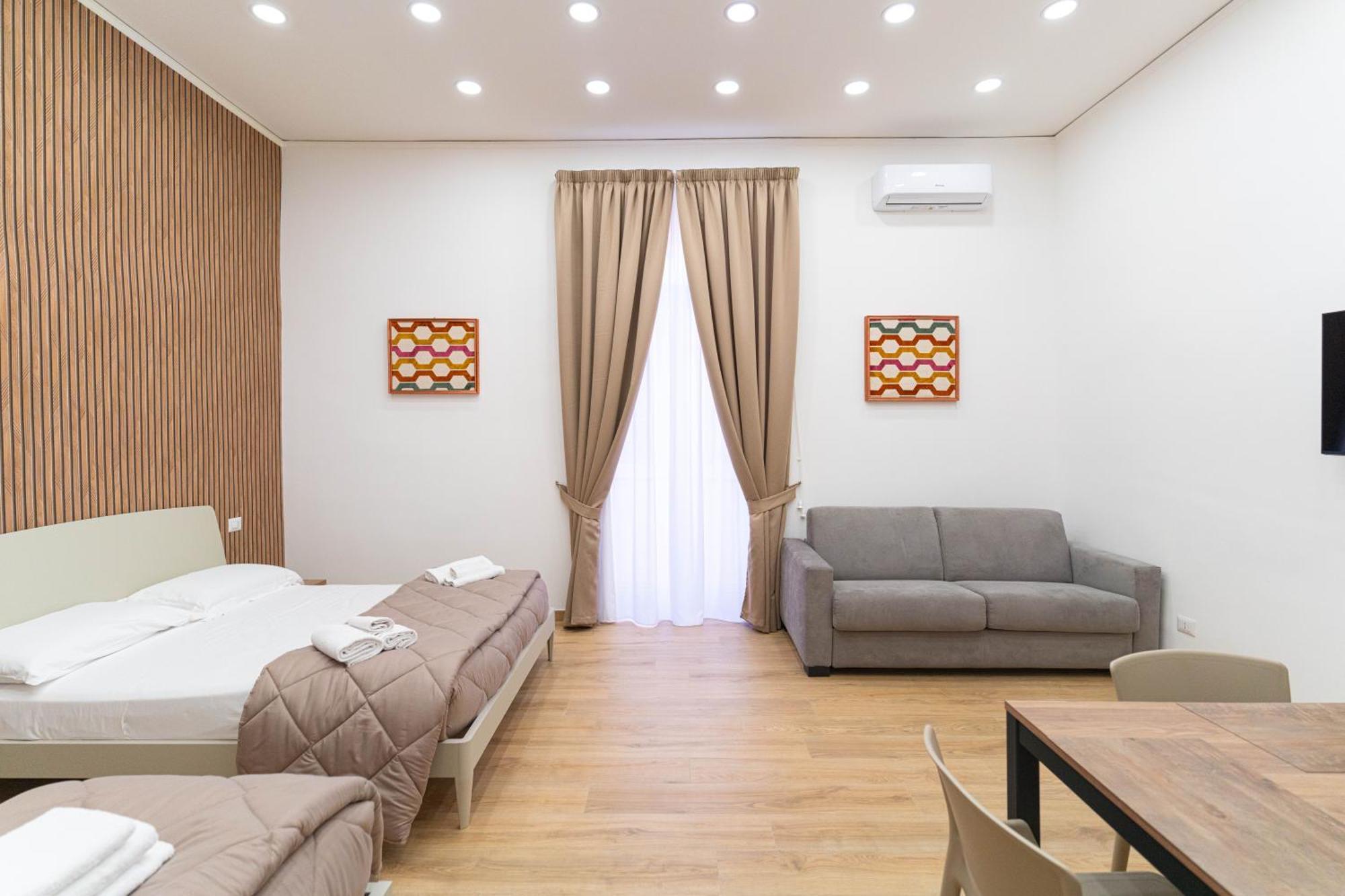 Standard Family Room,1631641000:JPEG