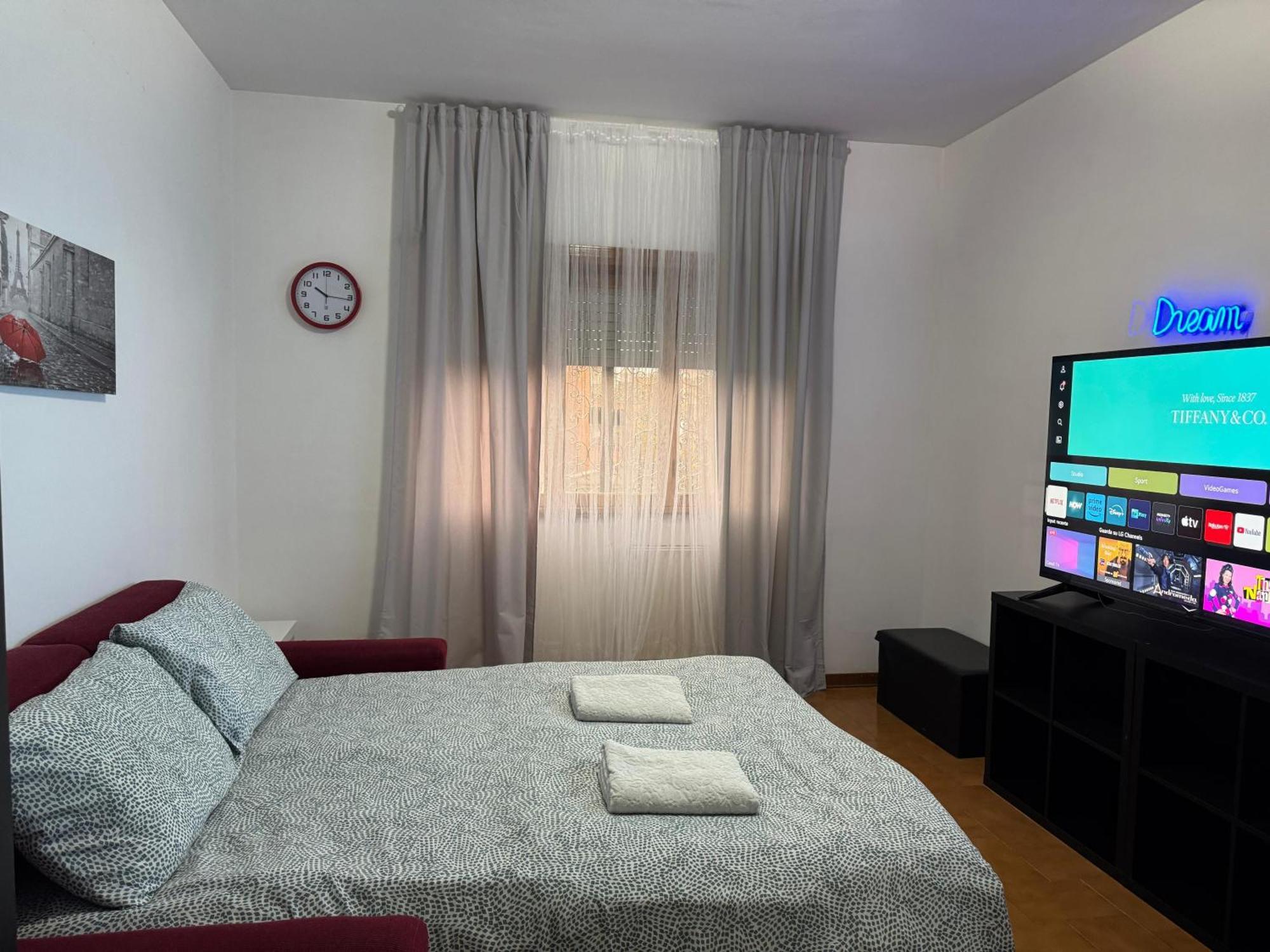 Large Double Room