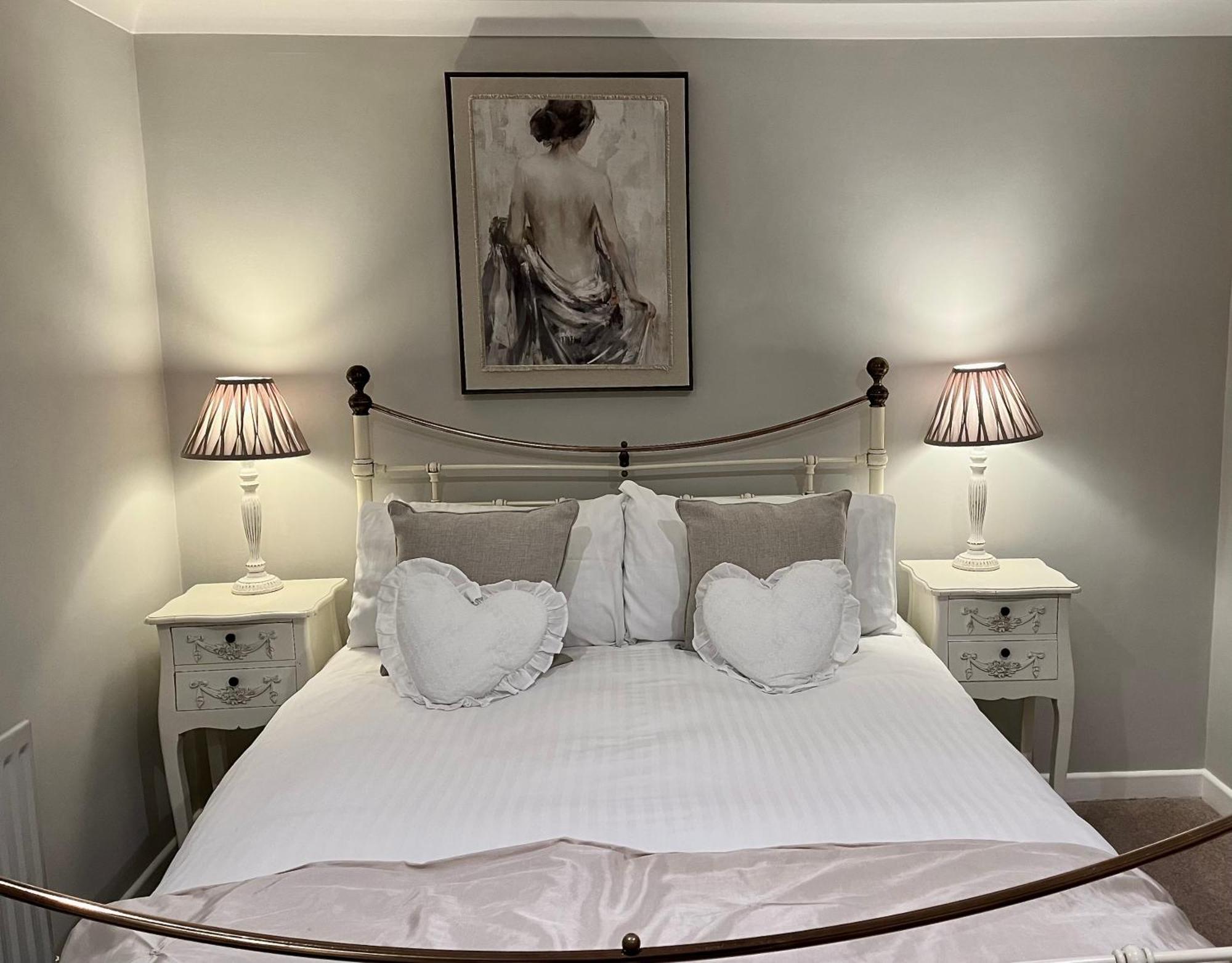 Double Room,1636745735:JPEG