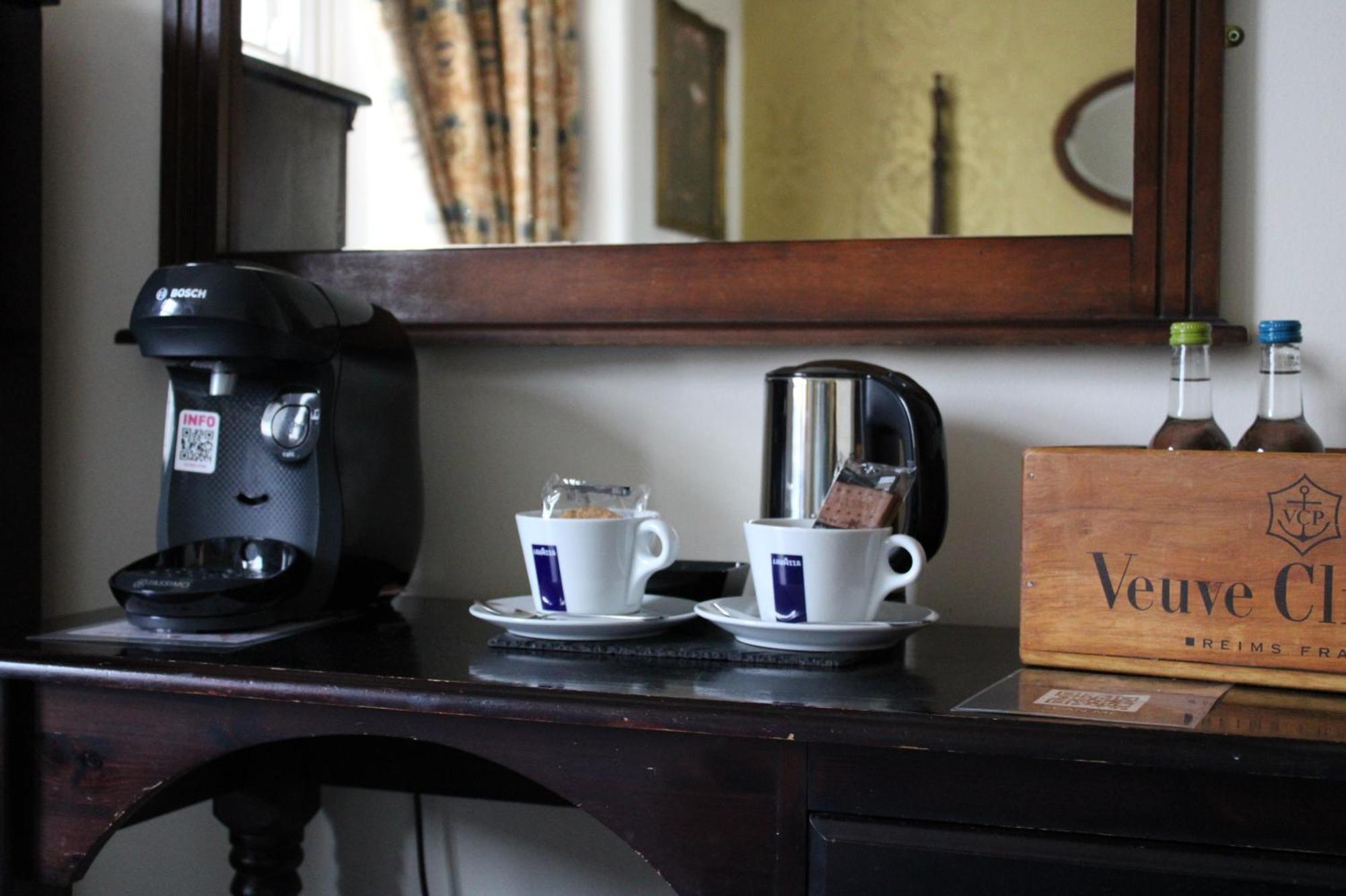 Superior King Room,1636773123:JPEG