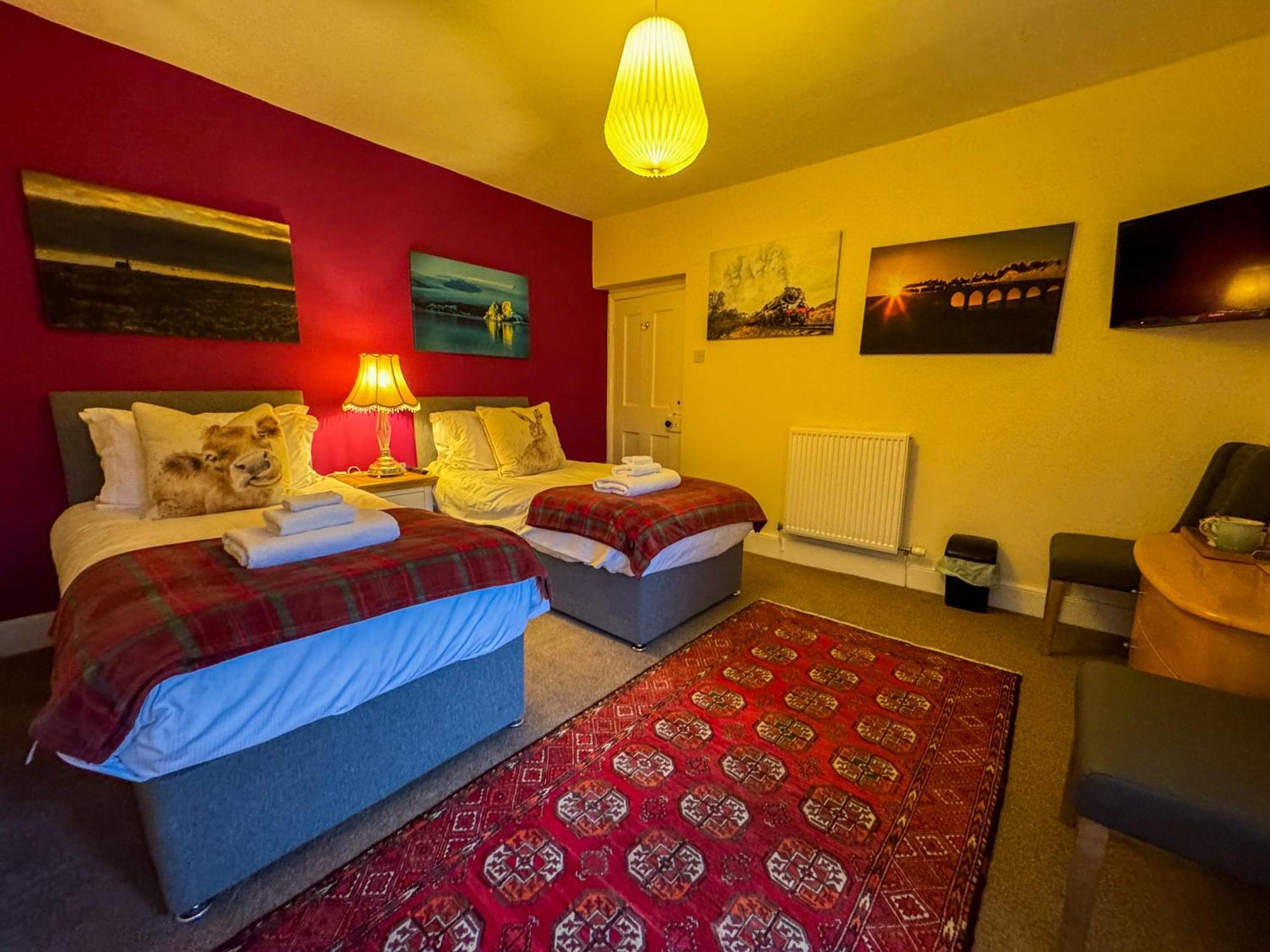 Double or Twin Room with Shower