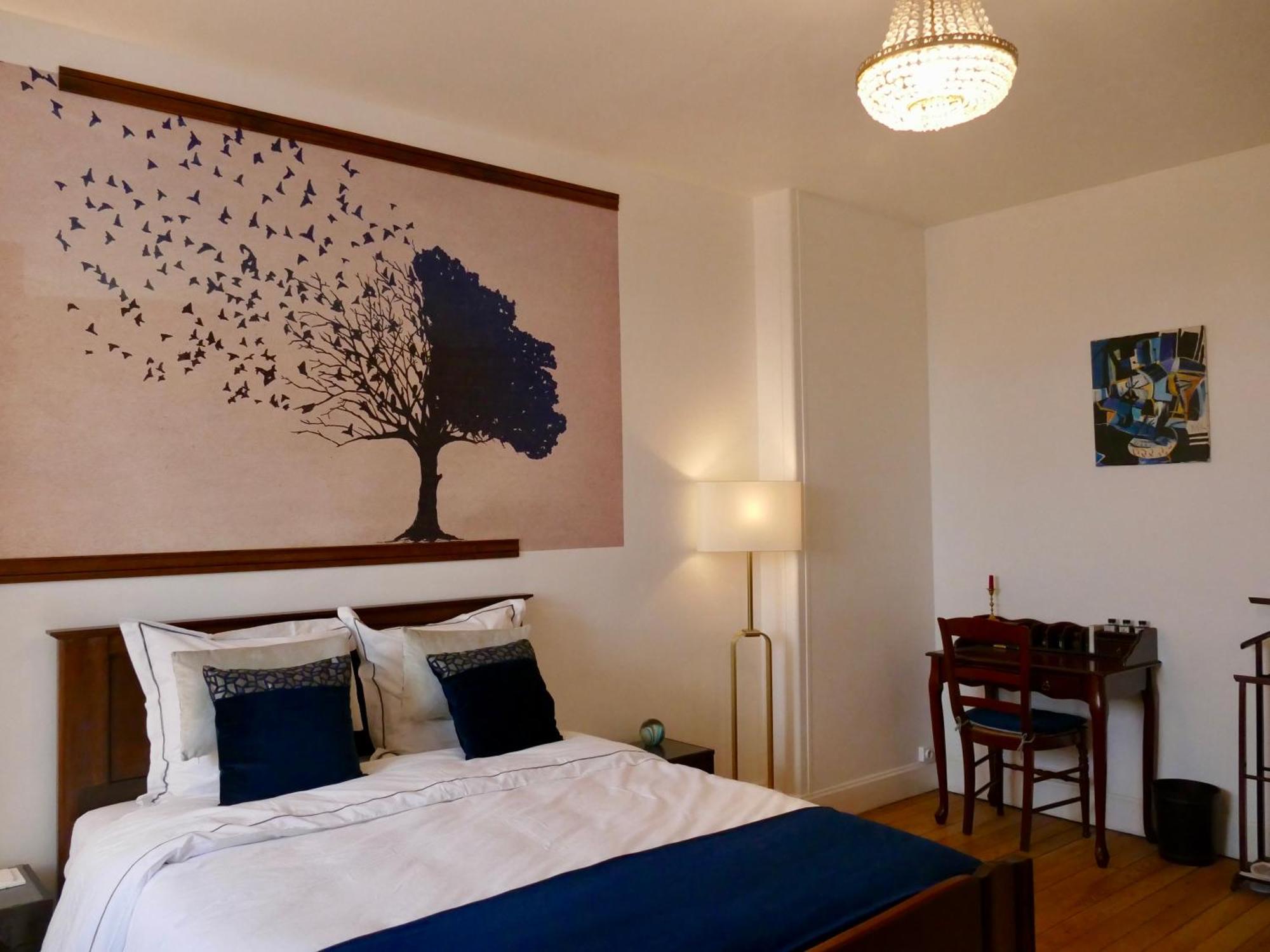 Deluxe Room,1637038690:JPEG