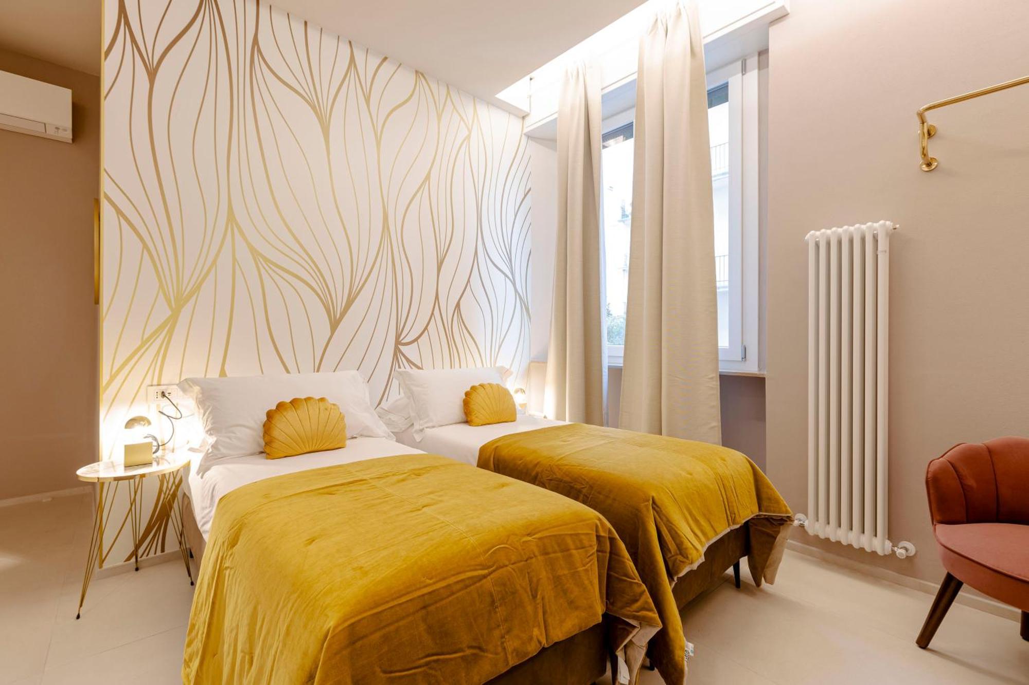 Camera Quadrupla Deluxe