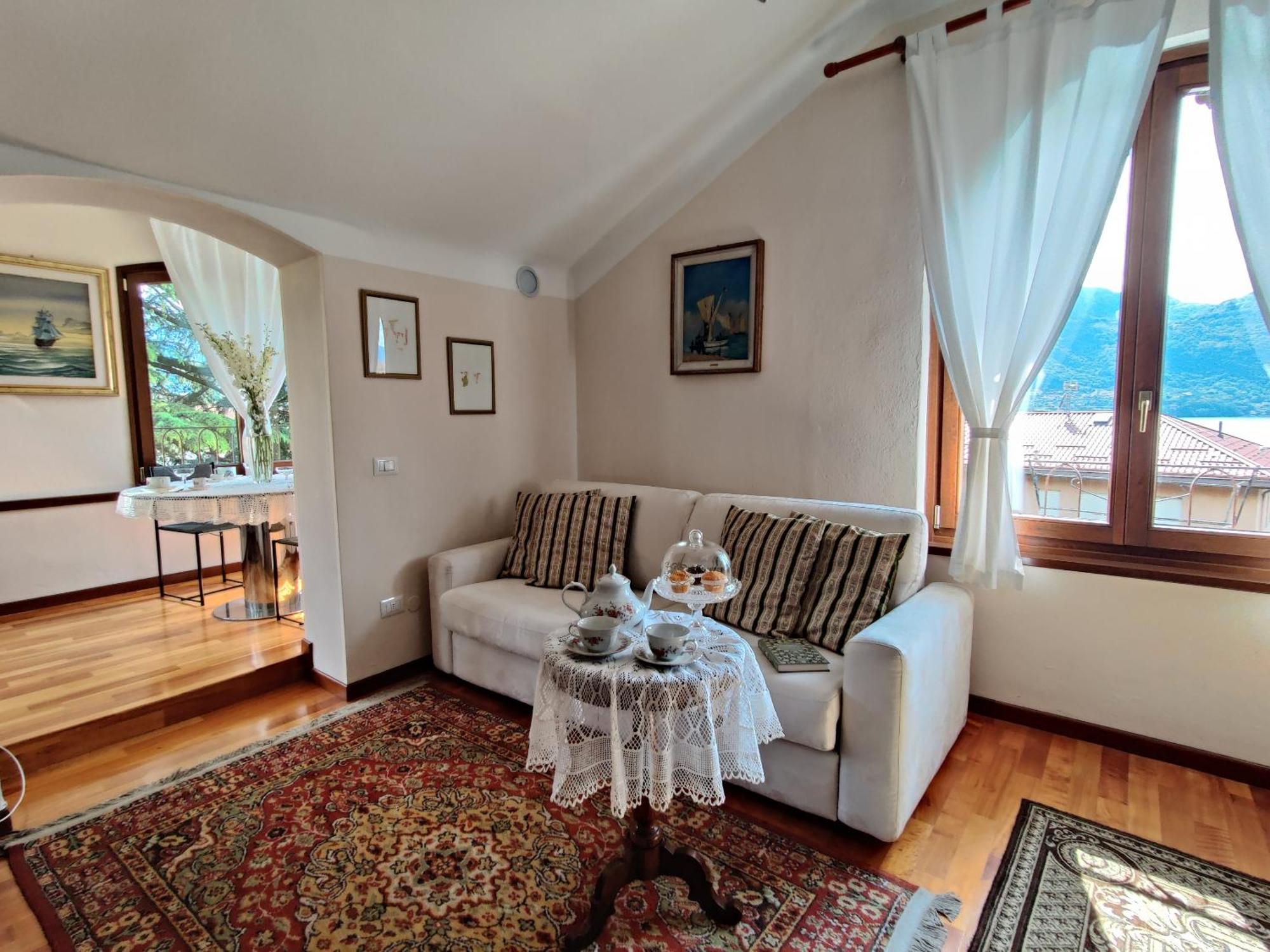 Appartamento con 1 Camera da Letto e Vista Lago