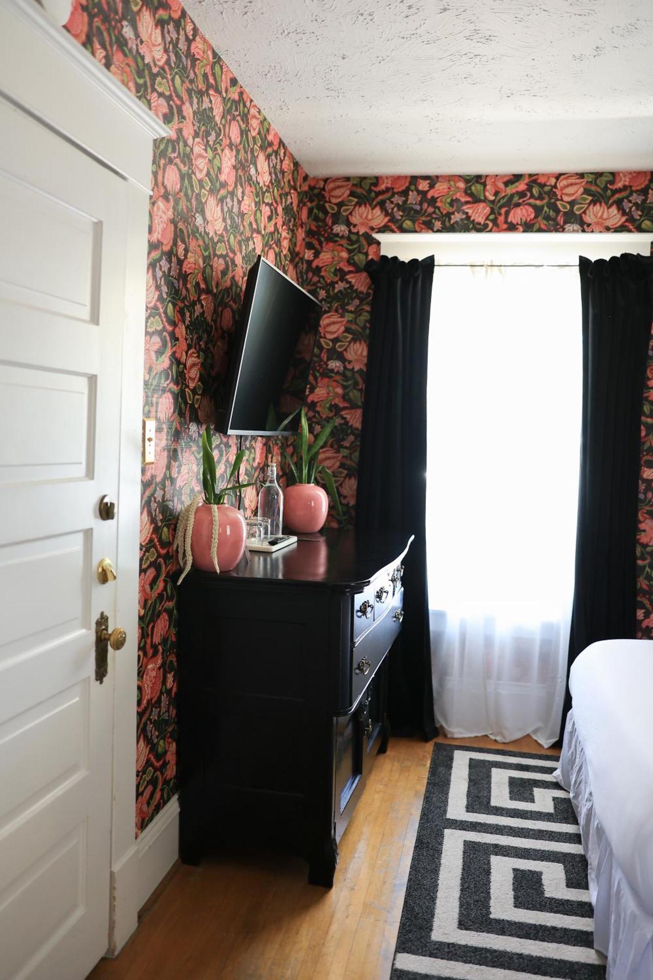 Double Room Private External Bathroom
