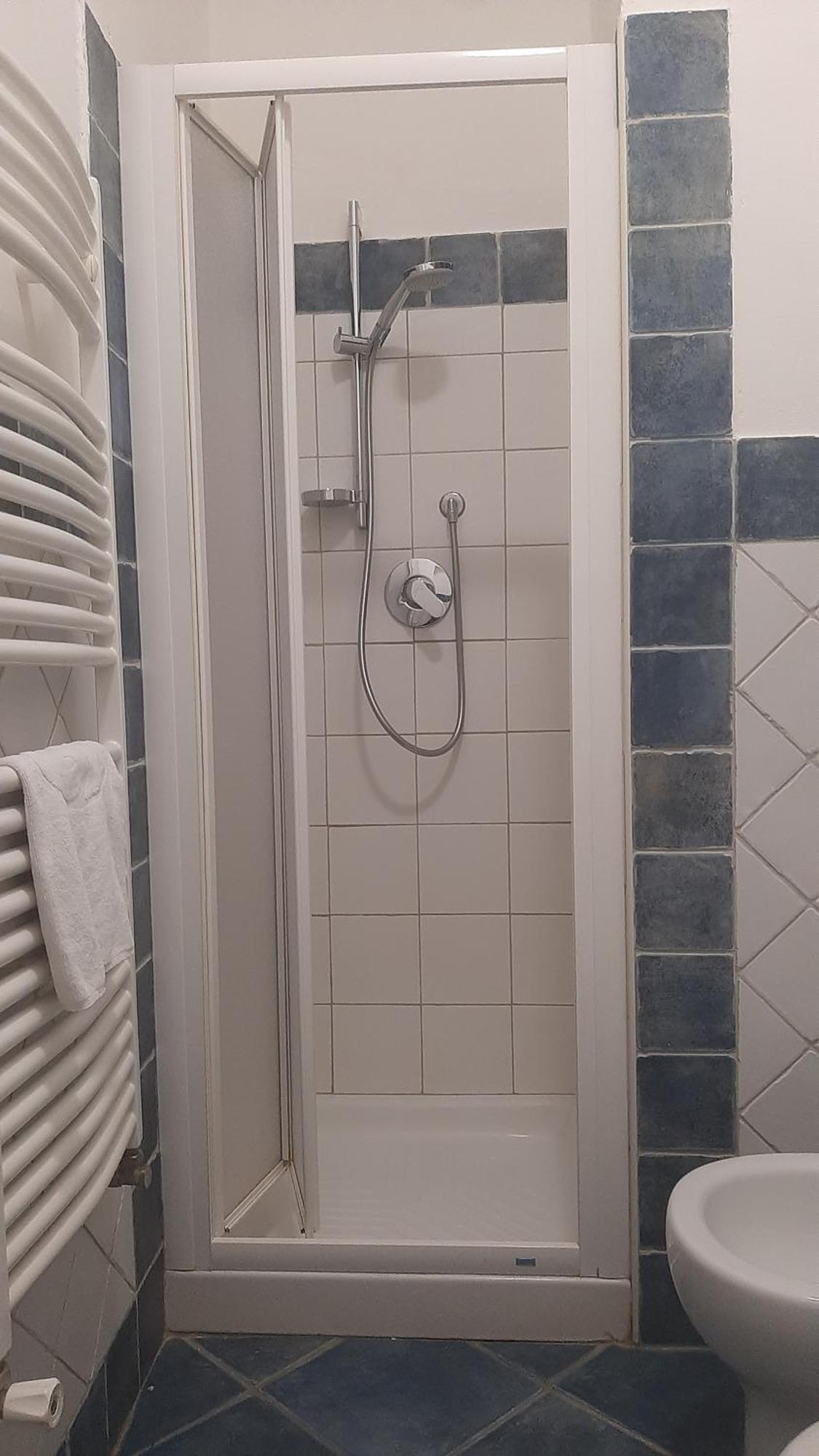 Camera Singola con Bagno Privato Esterno