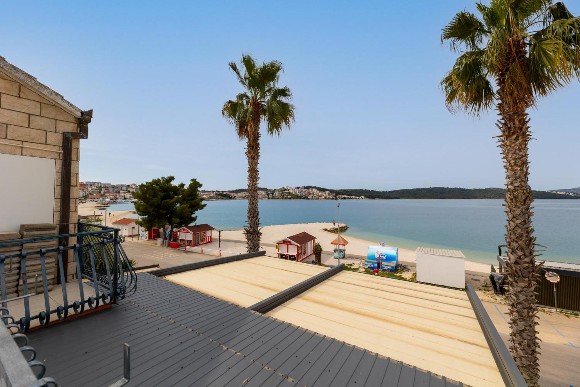 Twin Room with Balcony and Sea View