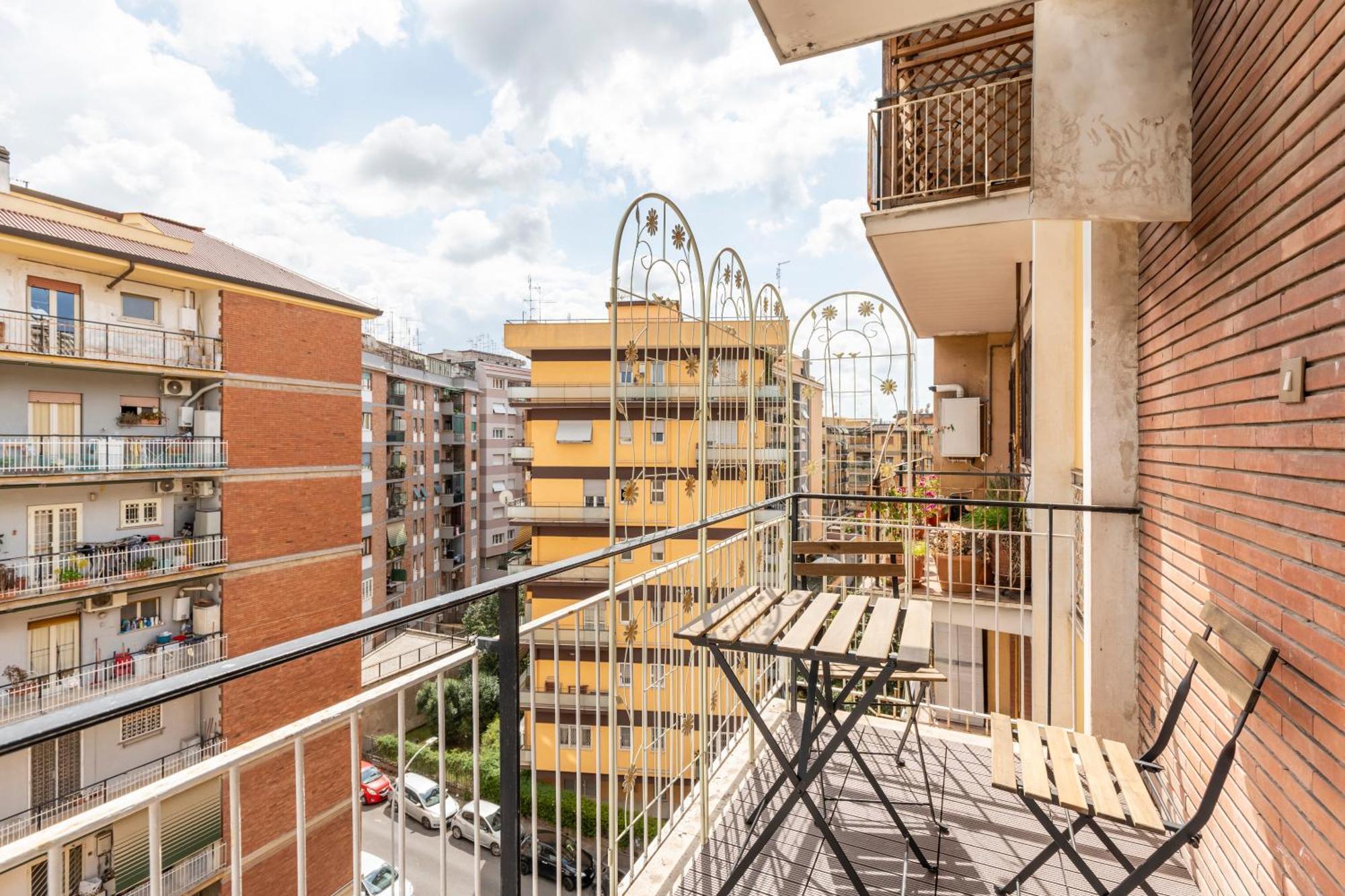 Camera Matrimoniale Standard con Balcone