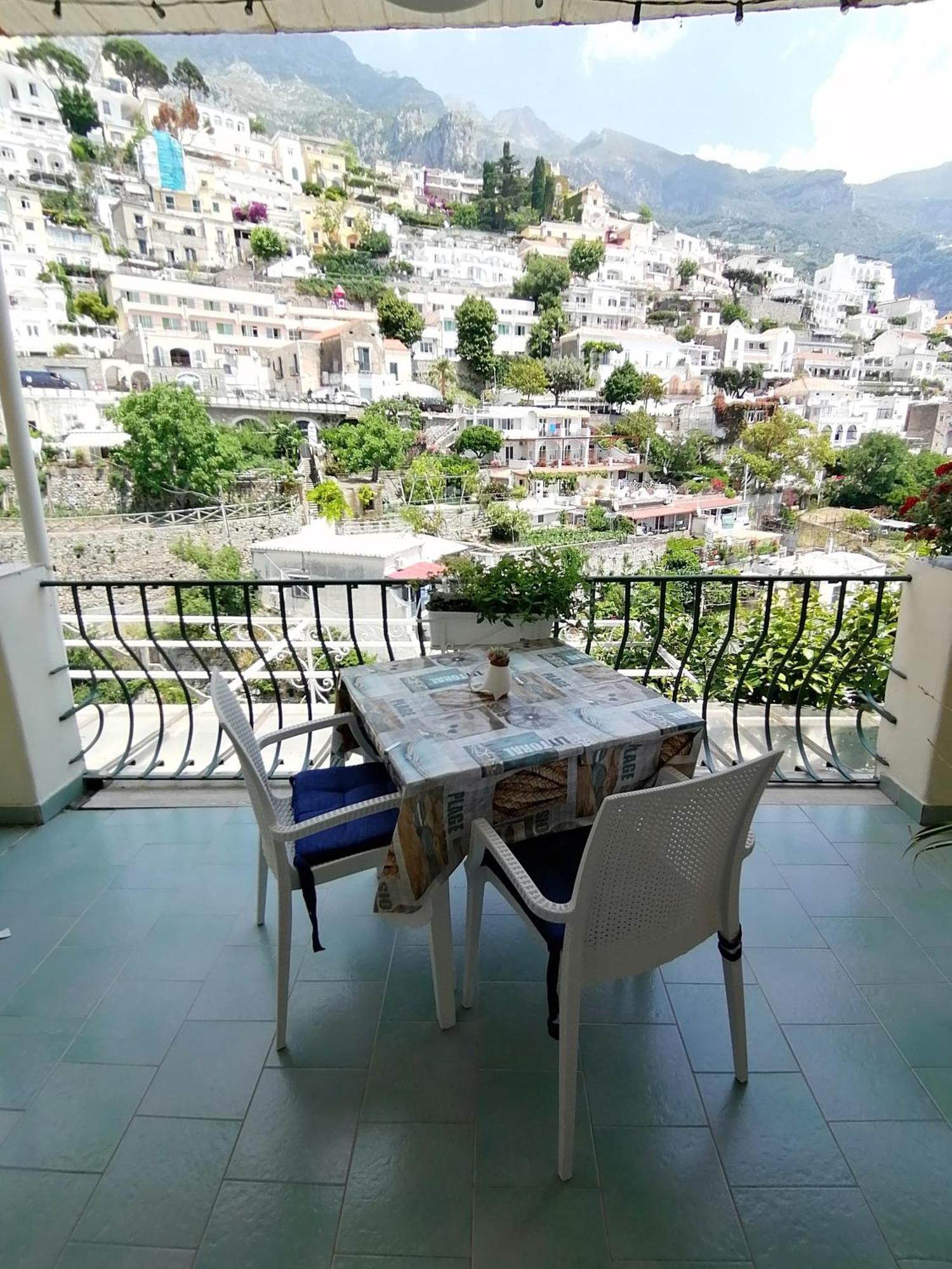 Family Room with Private Bathroom,1663014583:JPEG