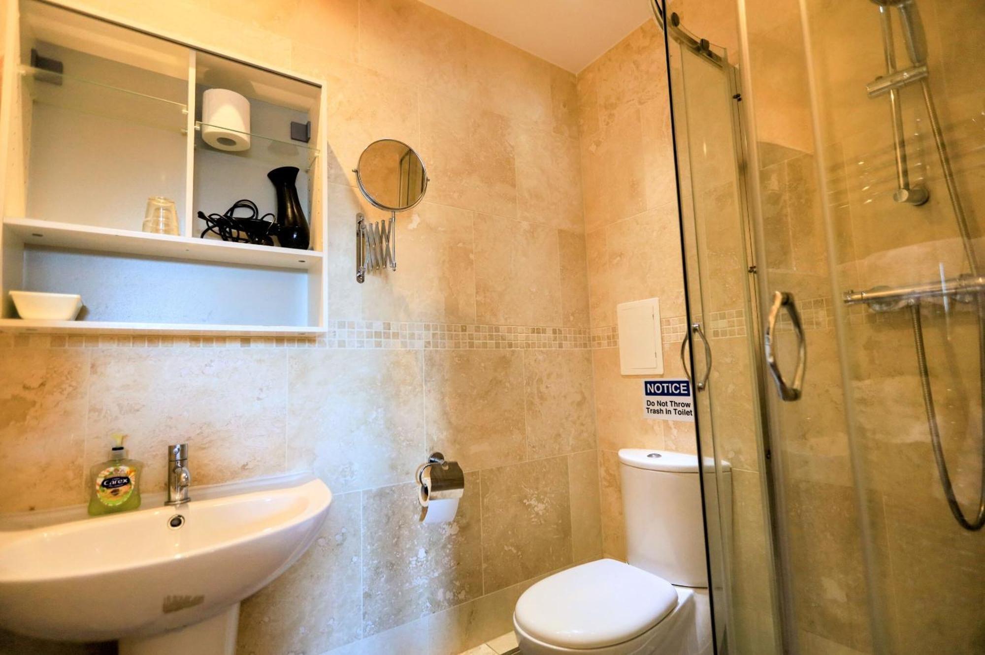 Double Room Private Bathroom,1670729564:JPEG
