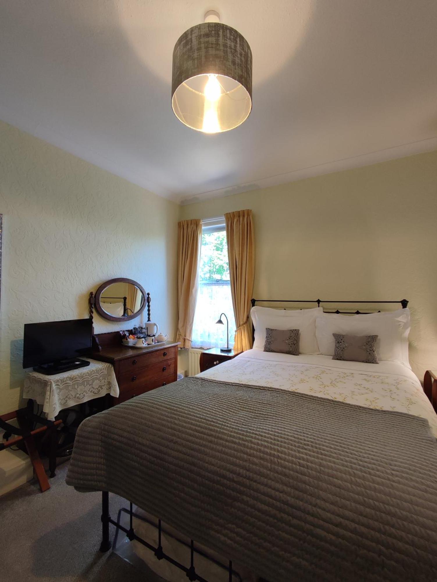 Deluxe Double Room,1671883338:JPEG