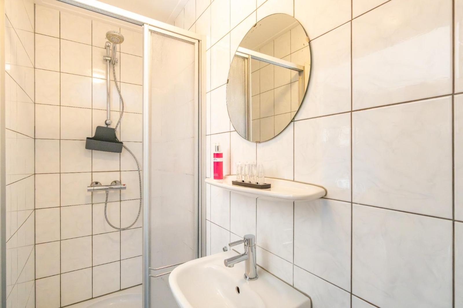 Grote Kamer met 2 Bedden