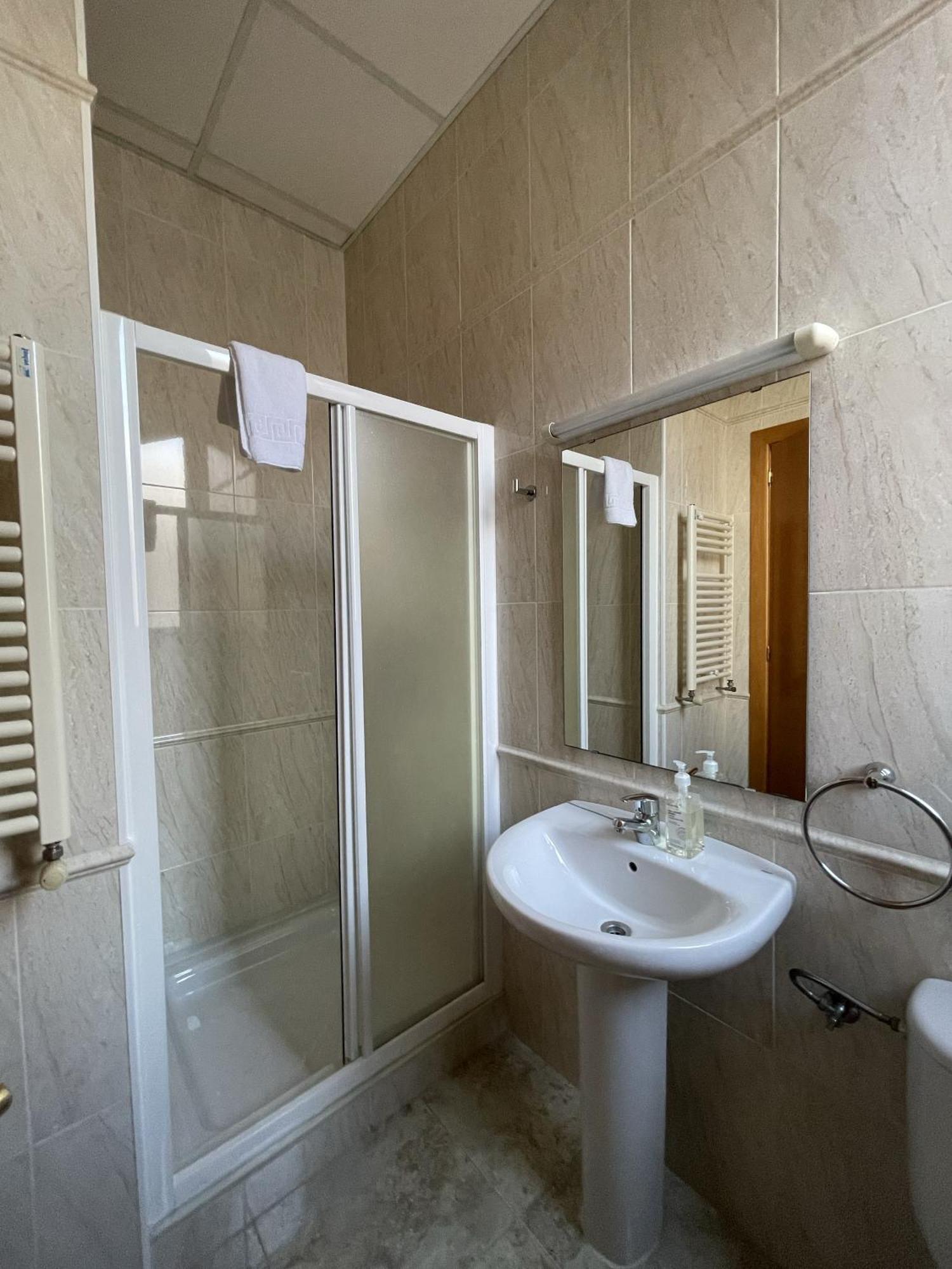 Habitación Doble con baño privado