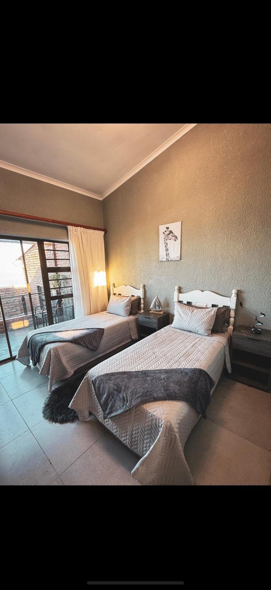 Deluxe Twin Room with Sea View