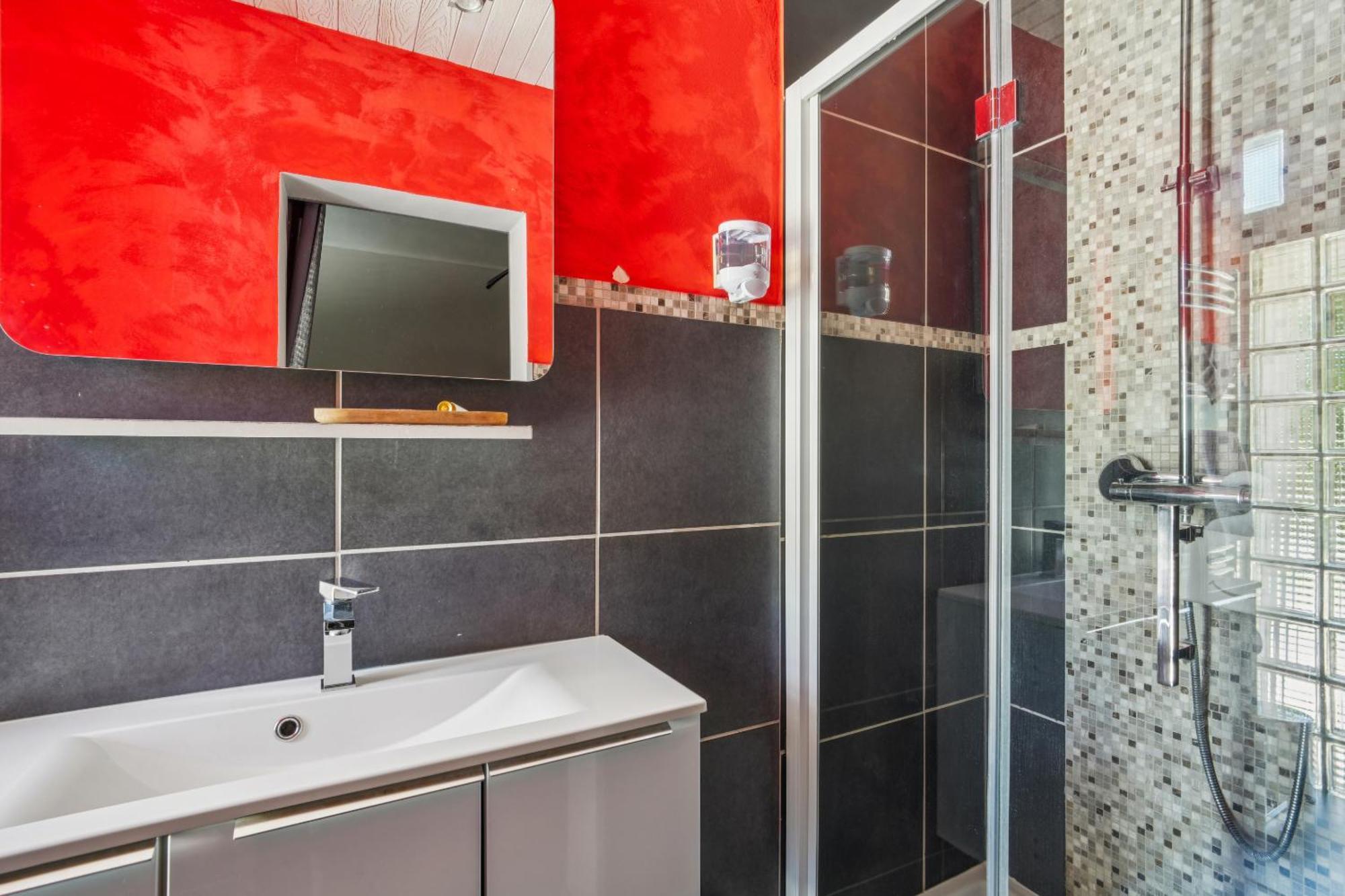 Small Single Room
