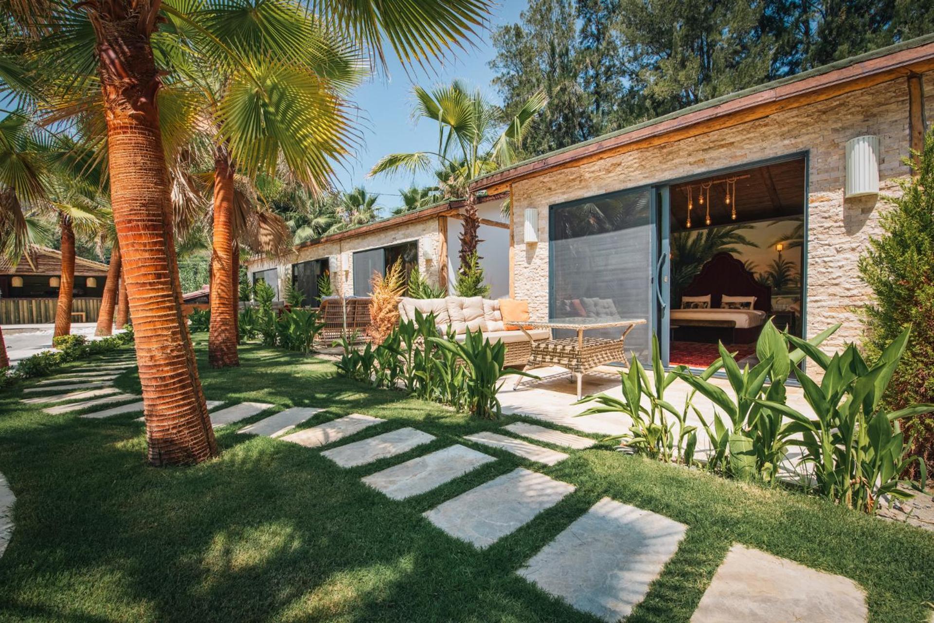 Twin Room with Pool View